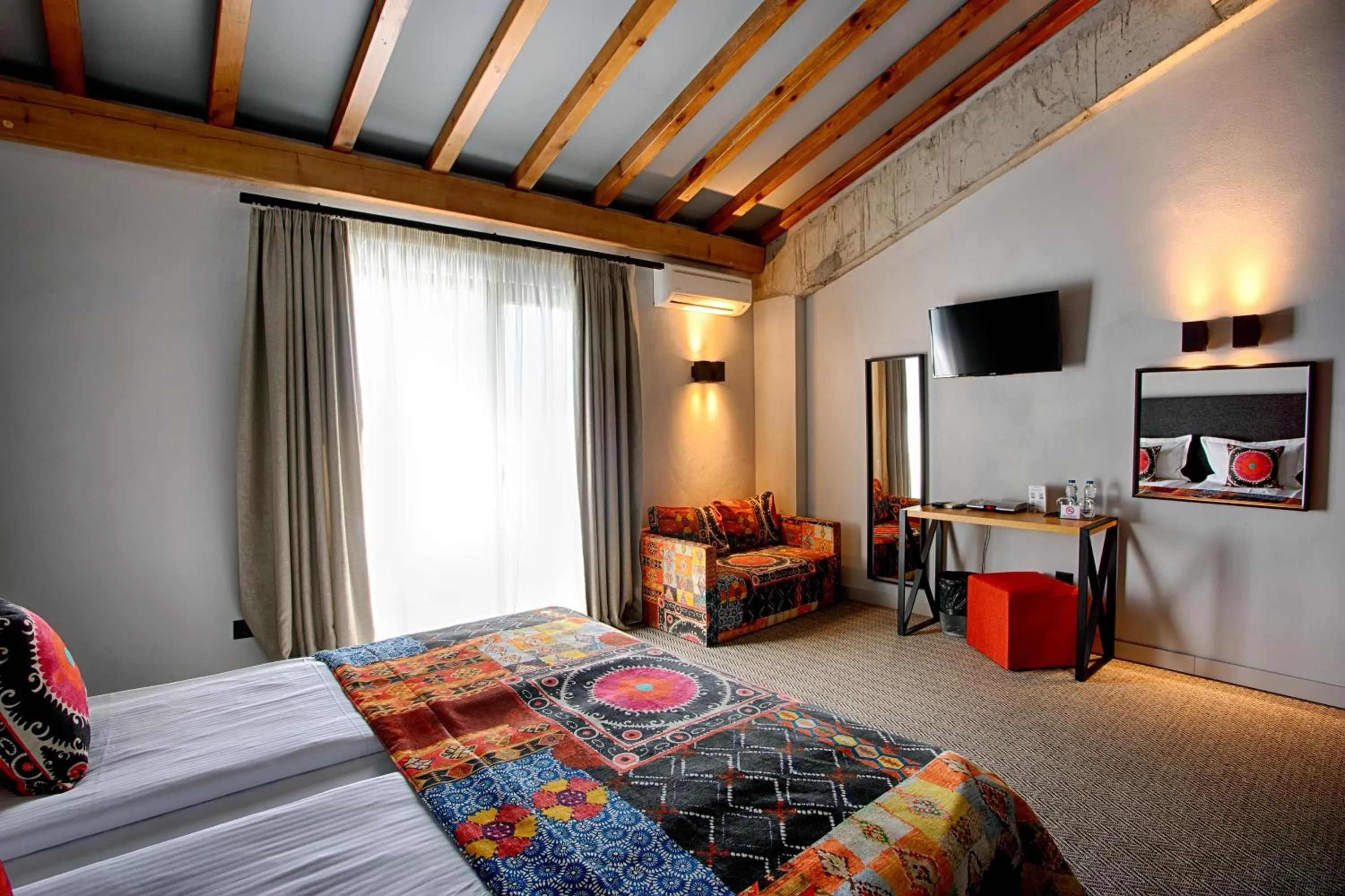 Bedroom, Bed in Chateau Copsa Complex