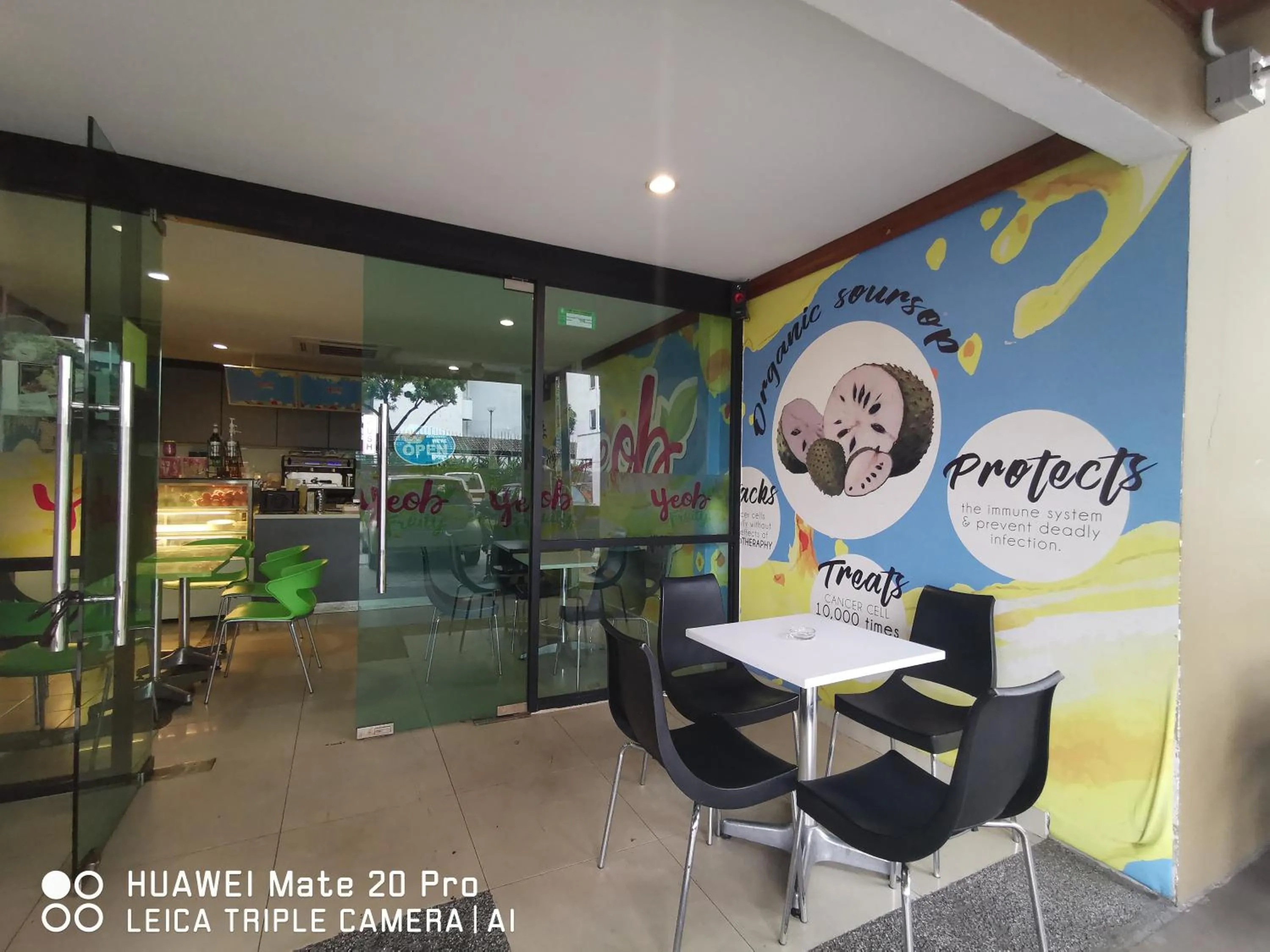 Restaurant/places to eat in Yeob Bay hotel Ampang