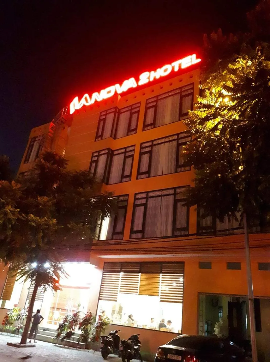 Anova 2 Hotel