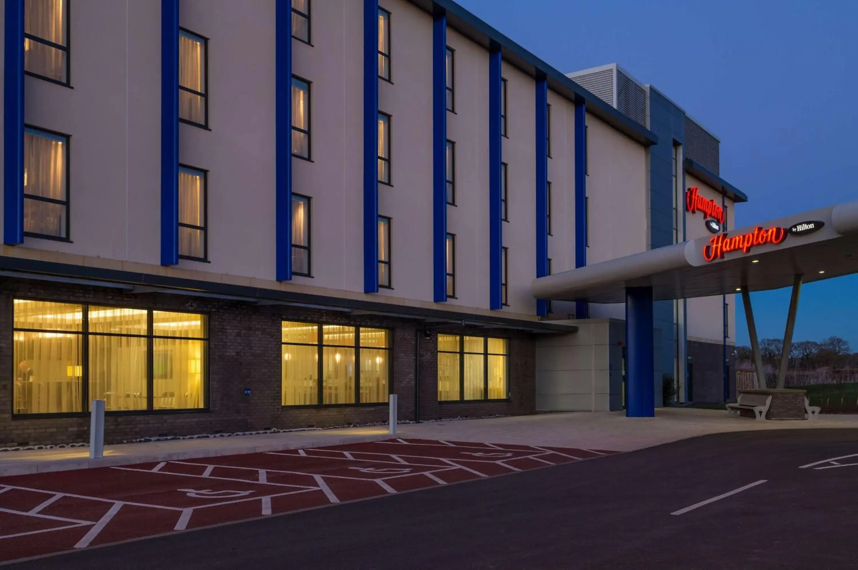 Property Building in Hampton By Hilton Exeter Airport