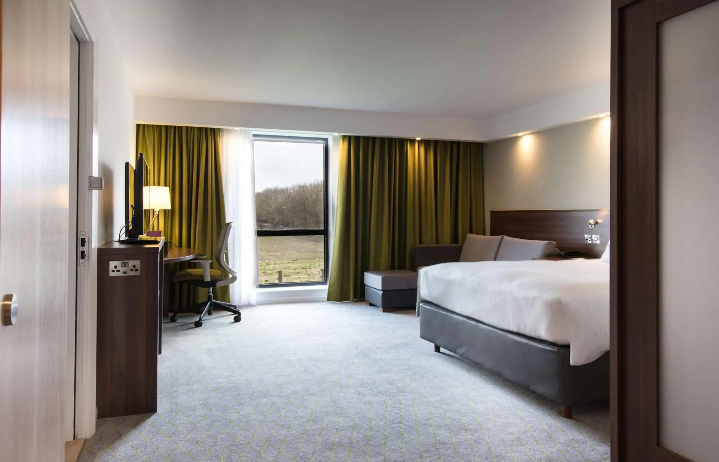 Bedroom in Hampton By Hilton Exeter Airport