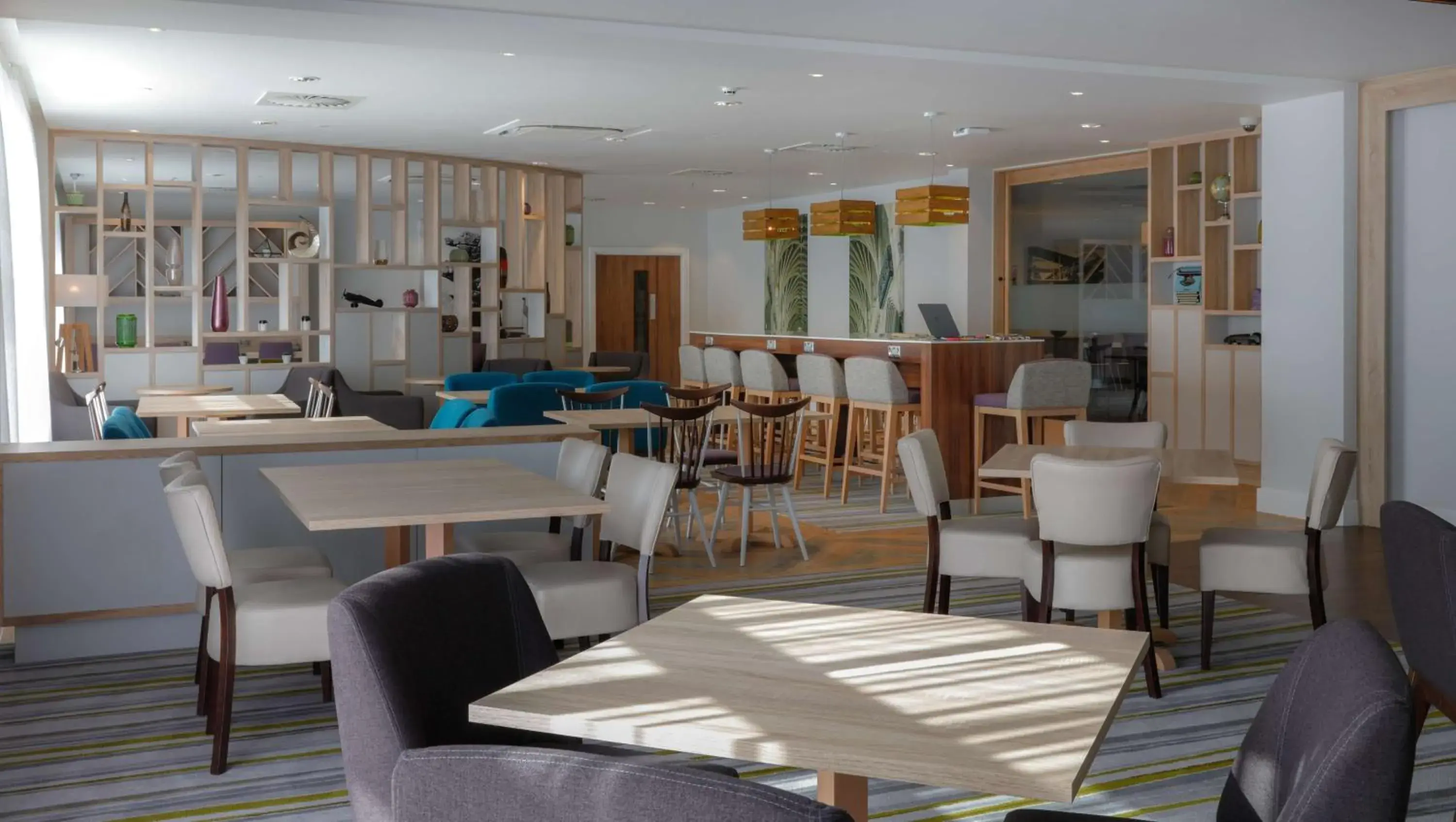 Lobby or reception, Restaurant/Places to Eat in Hampton By Hilton Exeter Airport