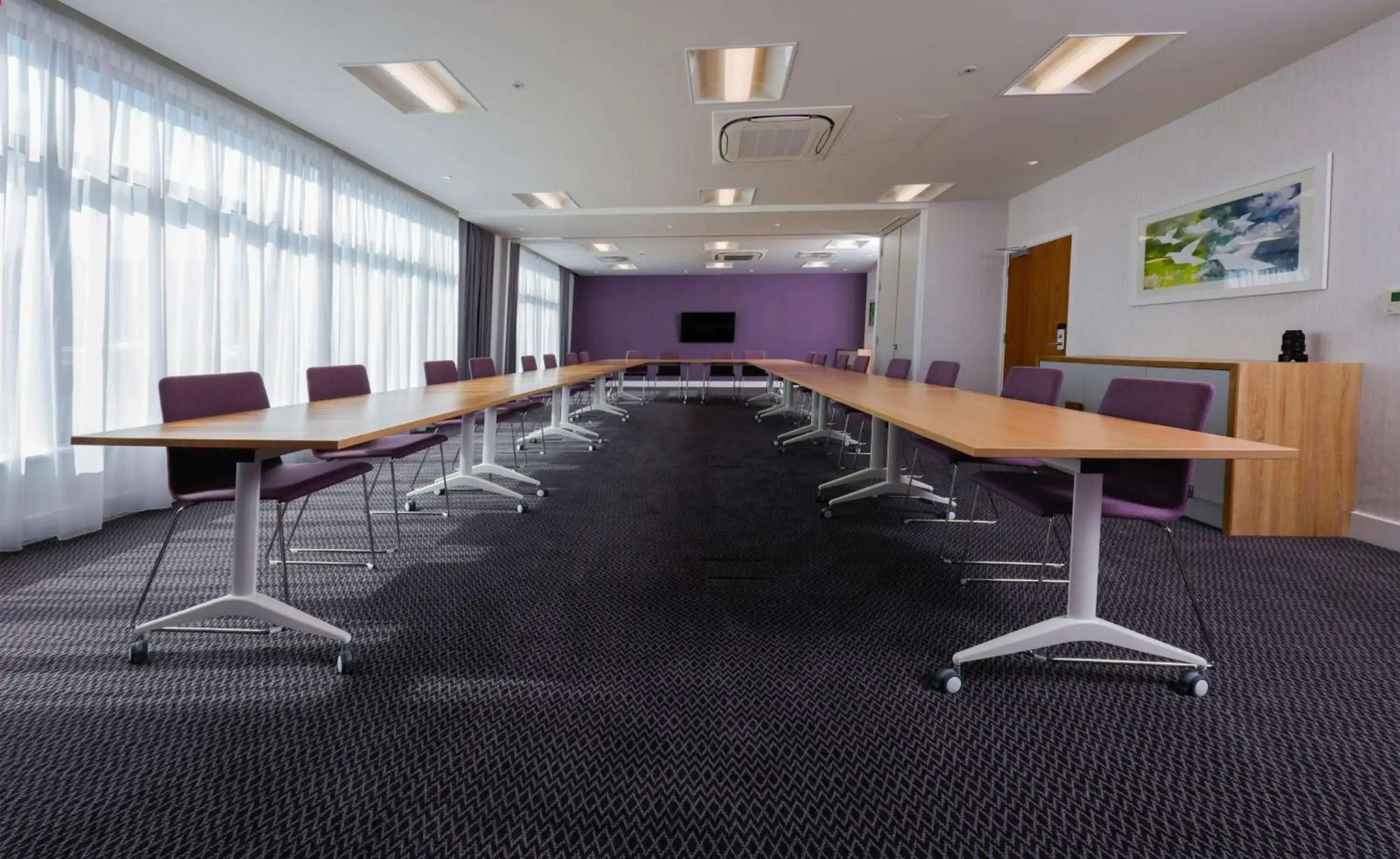 Meeting/conference room in Hampton By Hilton Exeter Airport