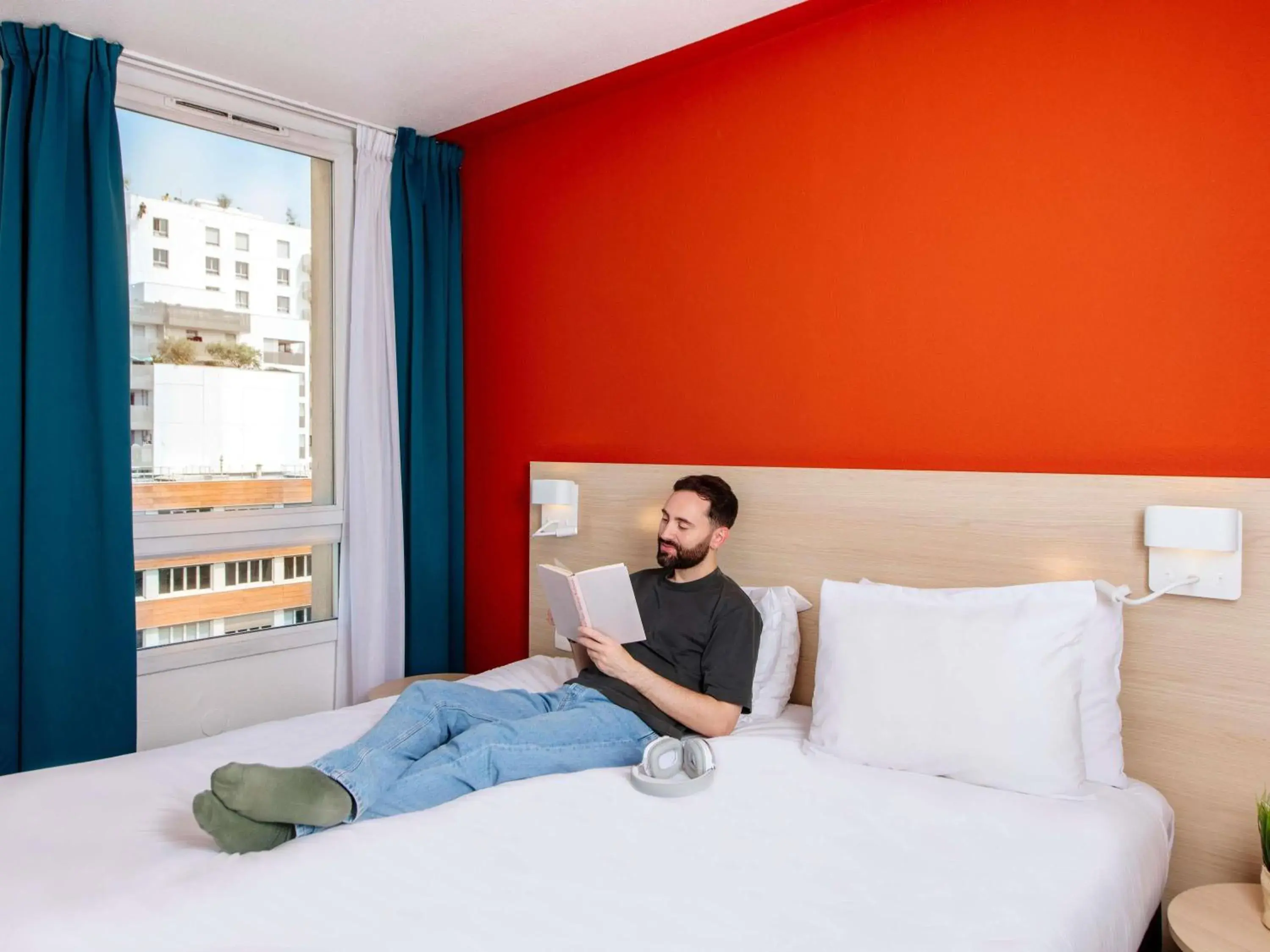 Bedroom, Bed in Aparthotel Adagio Access Paris Saint-Denis Pleyel Bedroom, Bed in Aparthotel Adagio Access Paris Saint-Denis Pleyel