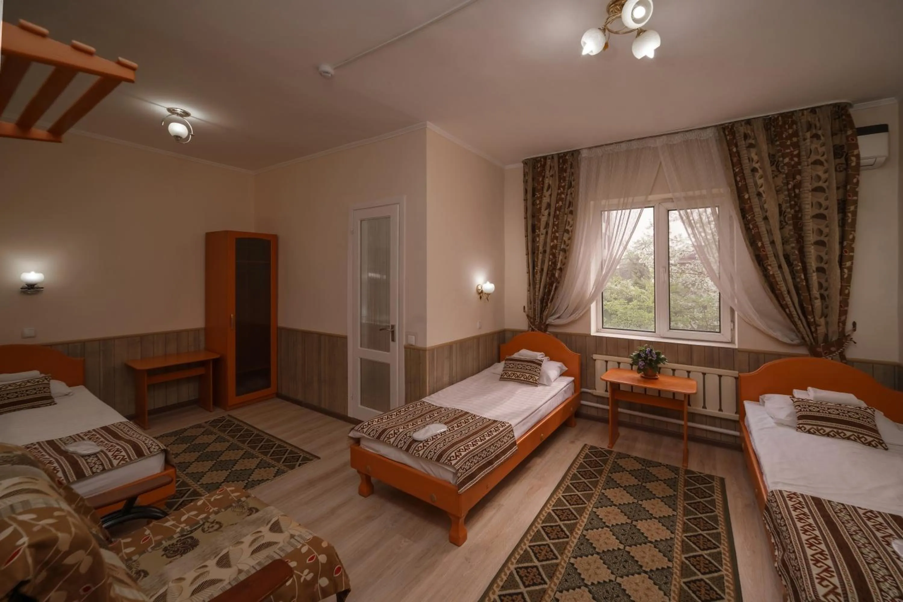 Bed in Alpinist Hotel