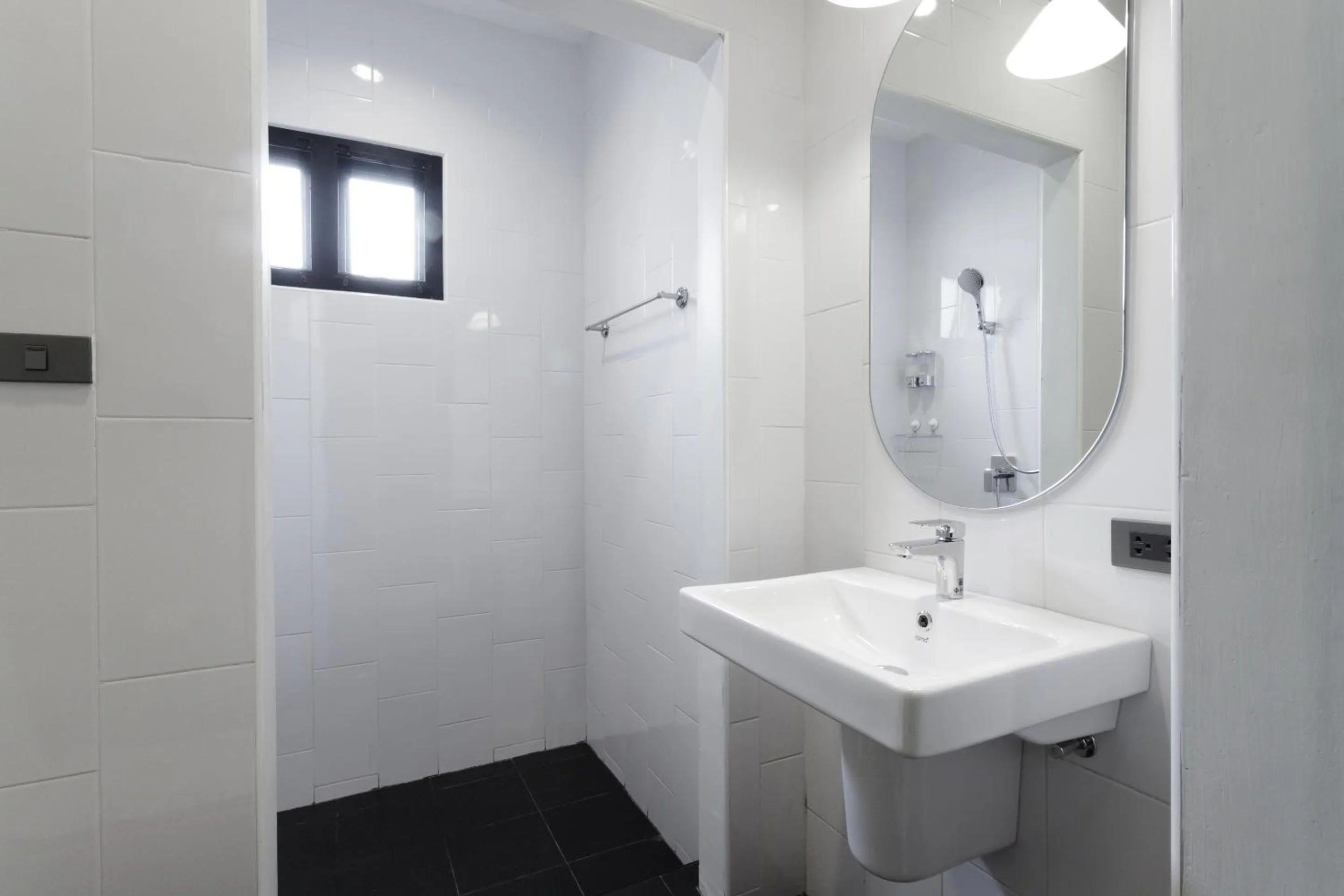 Shower in The Locals Chiang Mai