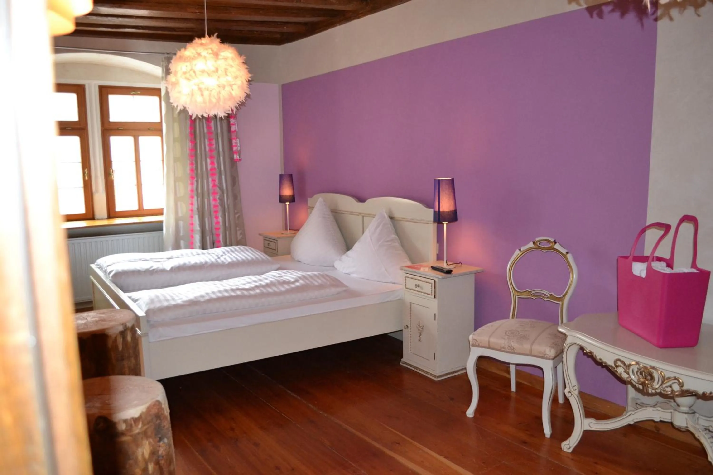 Day, Bed in Hotel Turmdieb