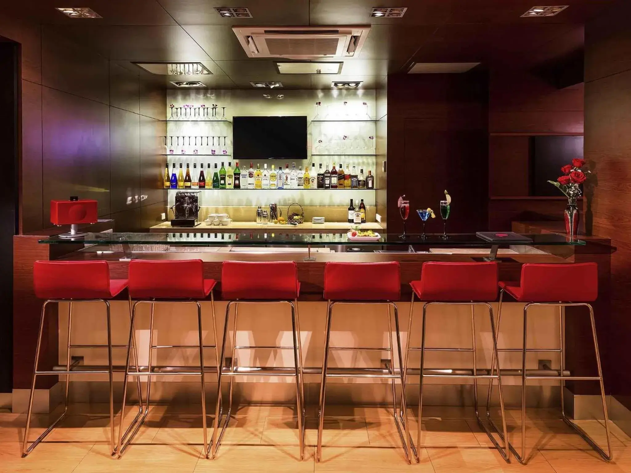 Lounge or bar in ibis Vientiane Nam Phu Lounge or bar in ibis Vientiane Nam Phu