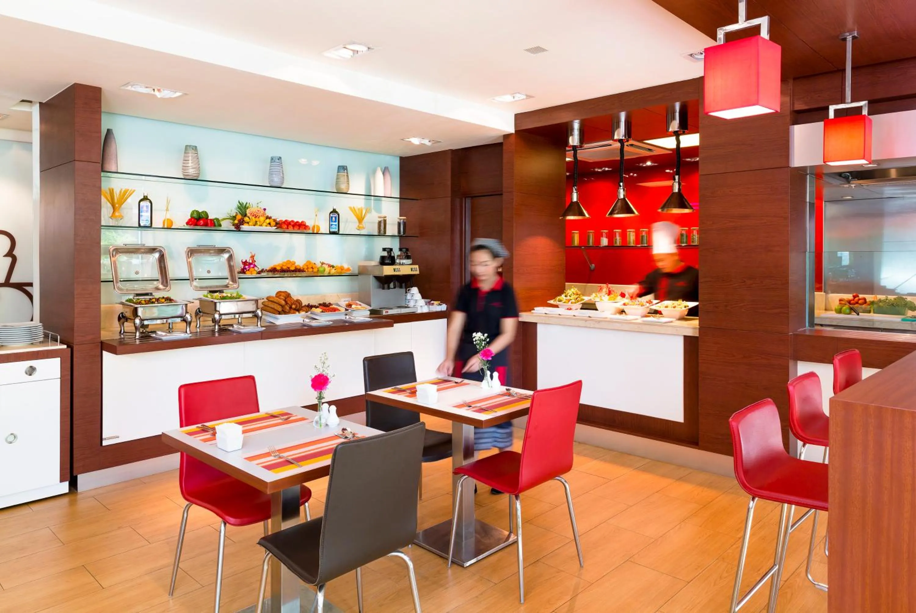 Restaurant/places to eat in ibis Vientiane Nam Phu