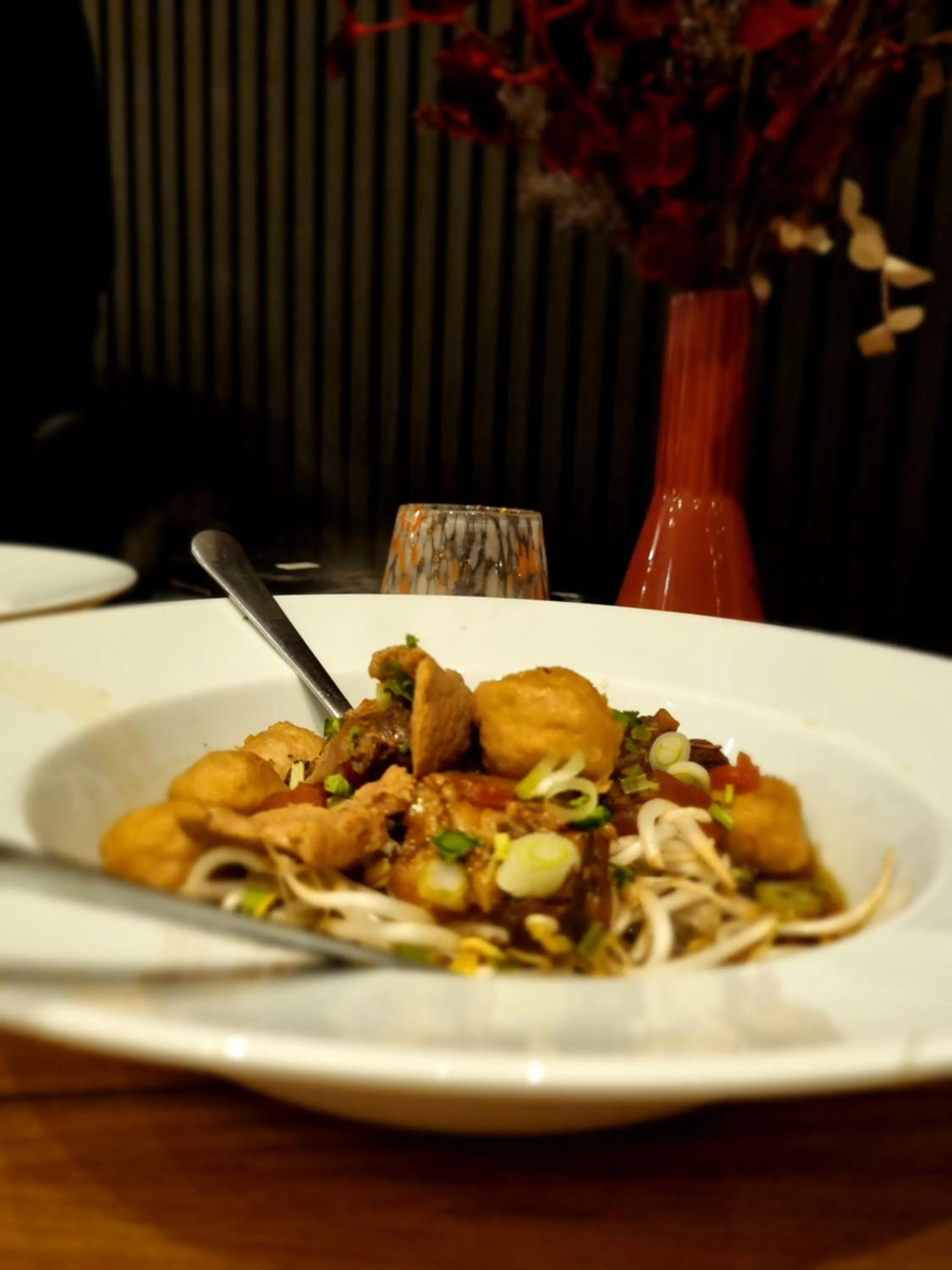 Food and drinks in Gamla Järnhandeln - Norrskedika Hotell