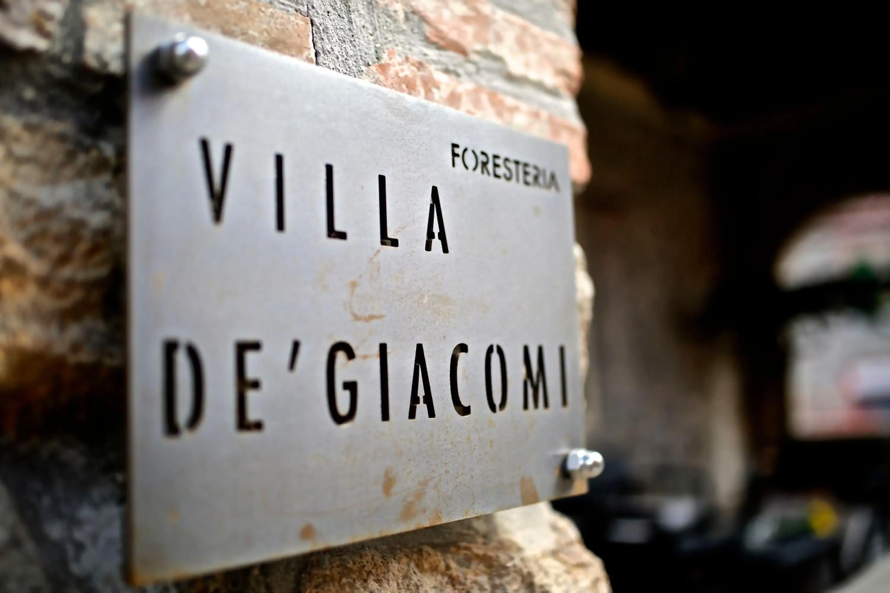 Property logo or sign in Villa De' Giacomi