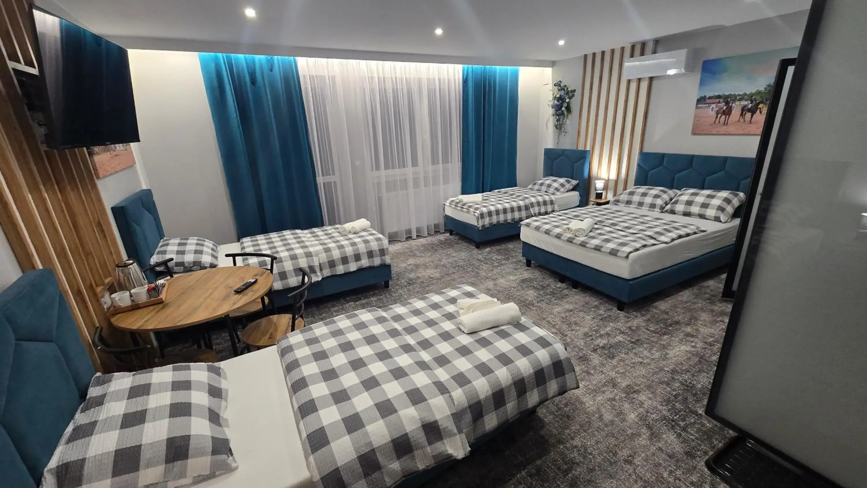 Family Suite with Balcony - single occupancy in Pensjonat Lubianka Family Suite with Balcony - single occupancy in Pensjonat Lubianka