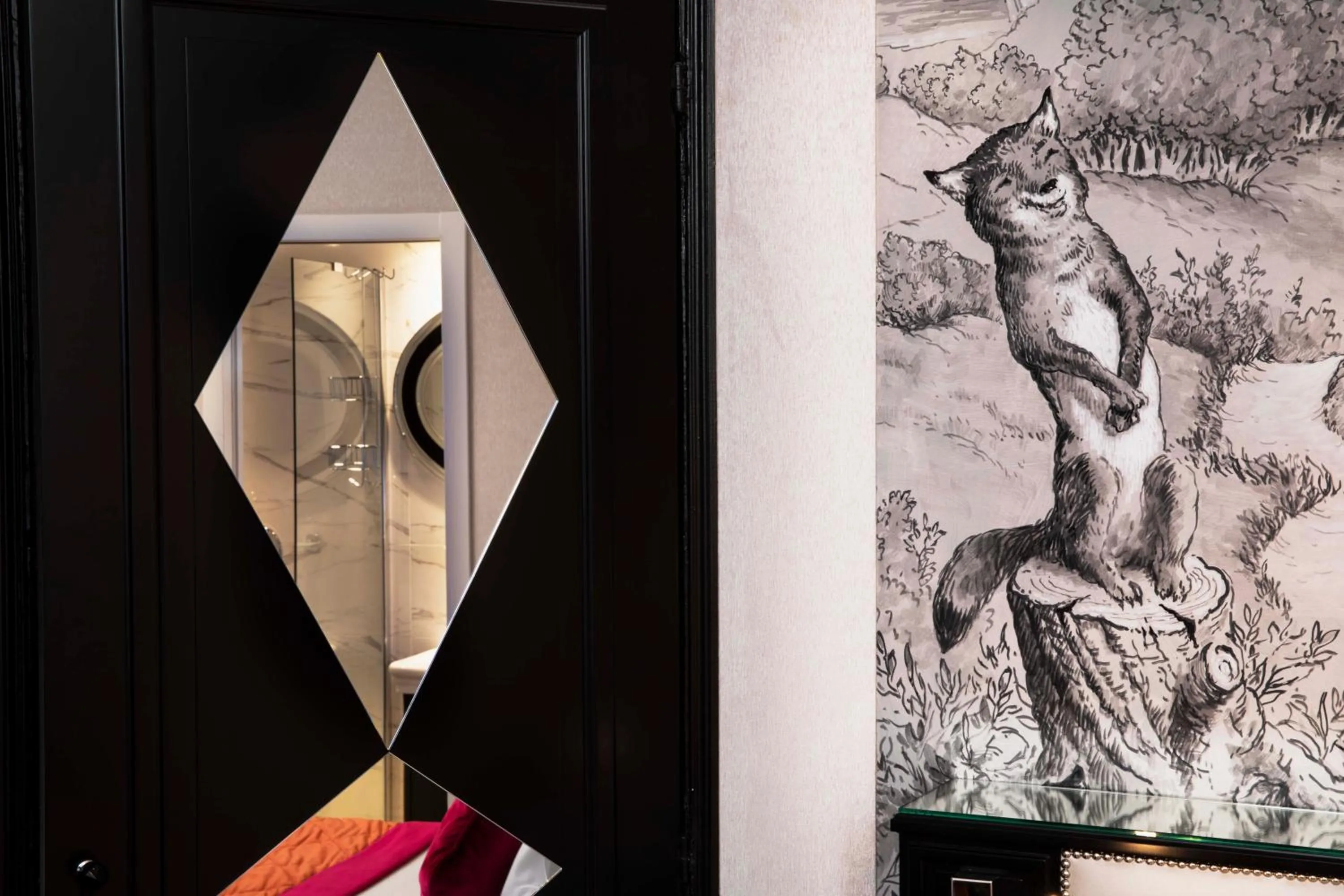 Decorative detail in Hotel & Spa de Latour Maubourg