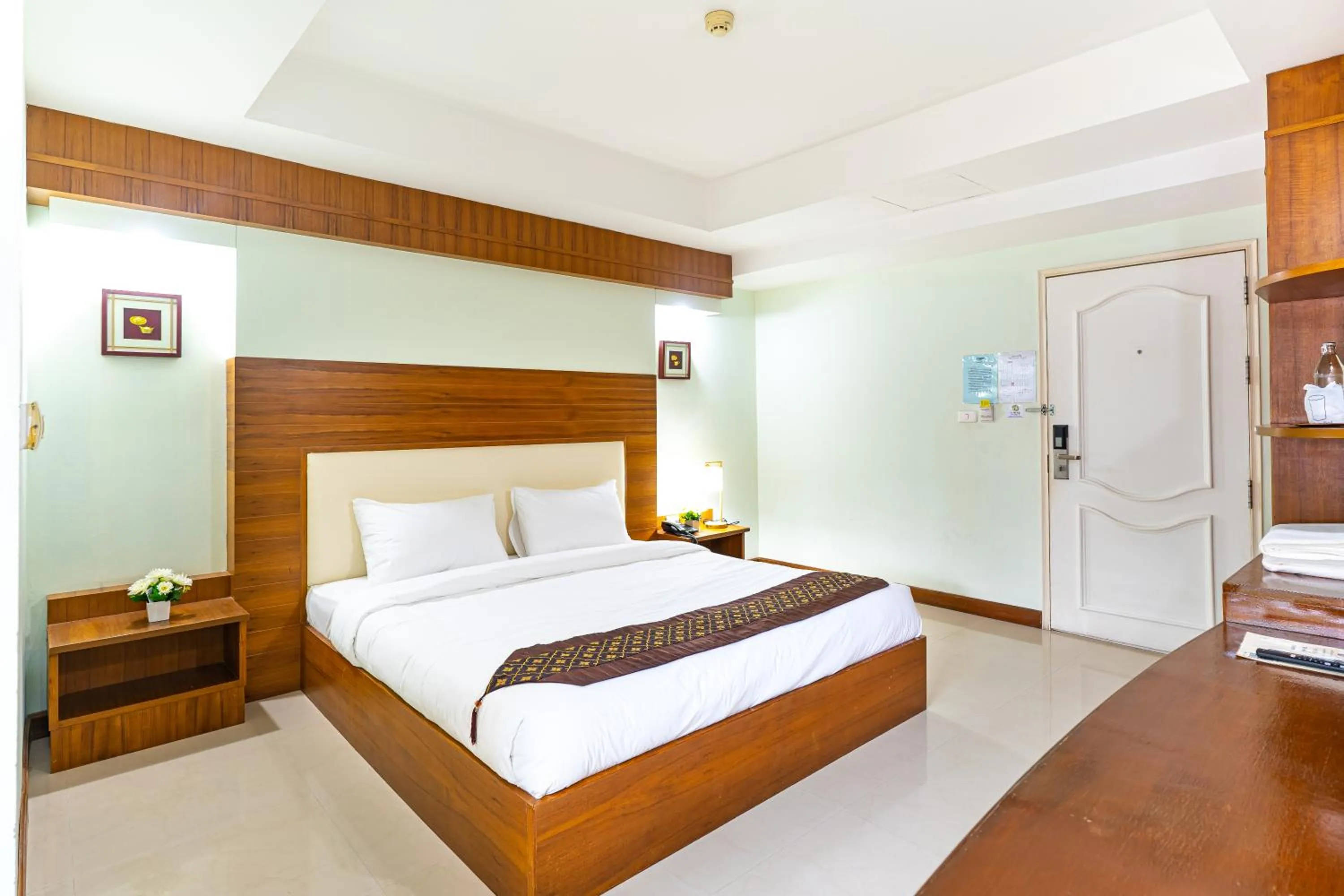 Bedroom, Bed in Sirin Hotel & Resident