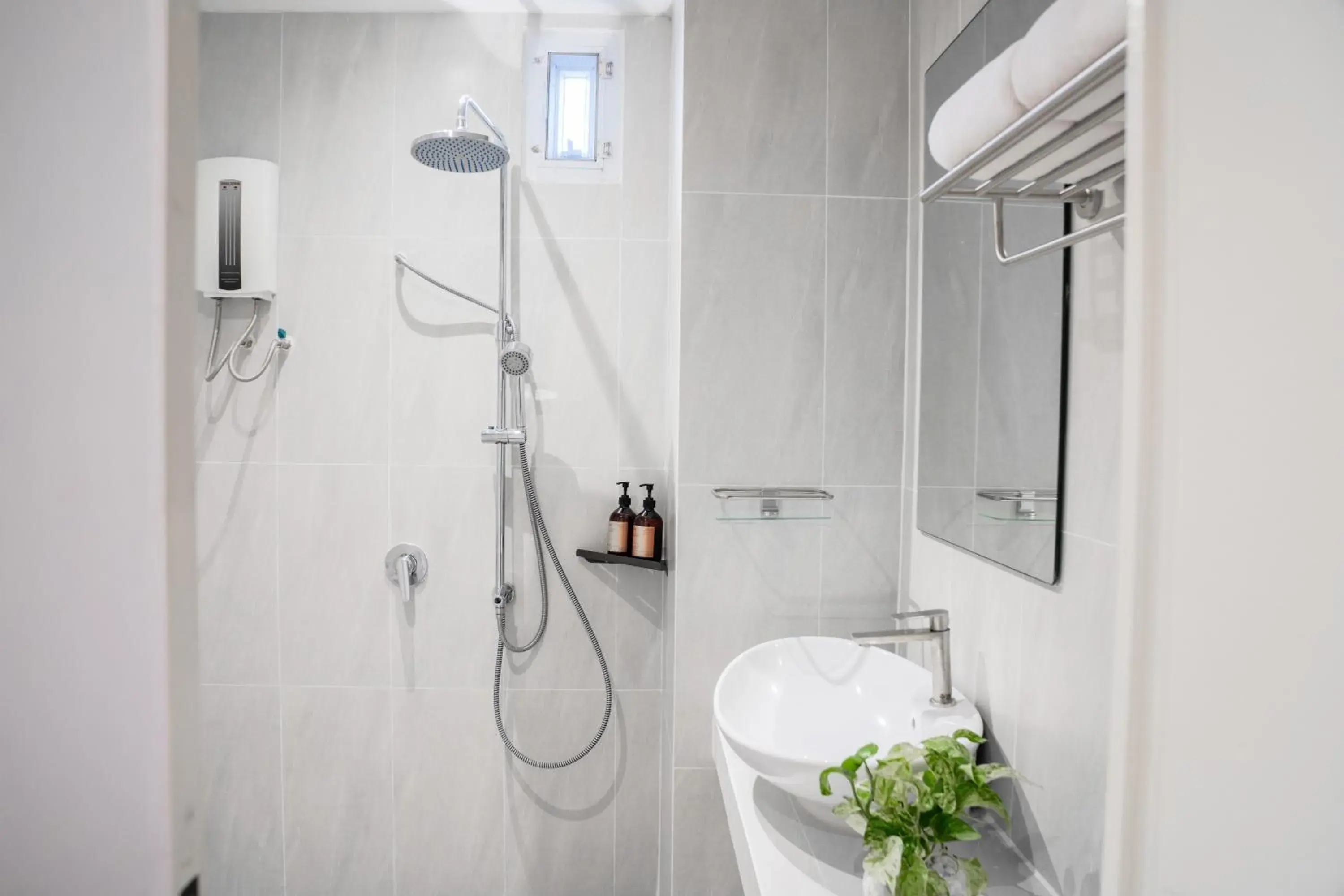 Sirin Hotel & Resident Sirin Hotel & Resident