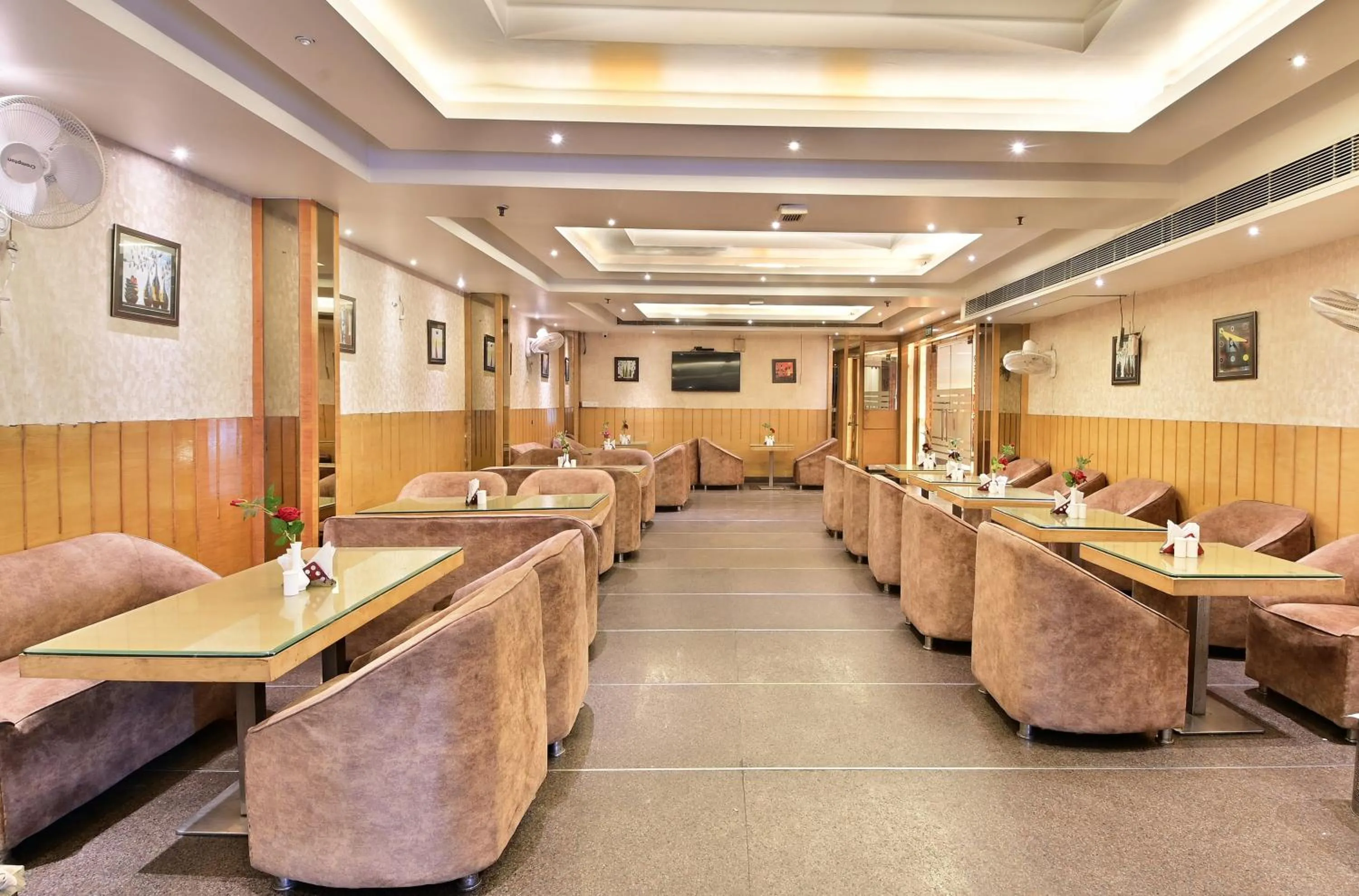 Restaurant/places to eat in Aman International-A New Unit of Aman Continental