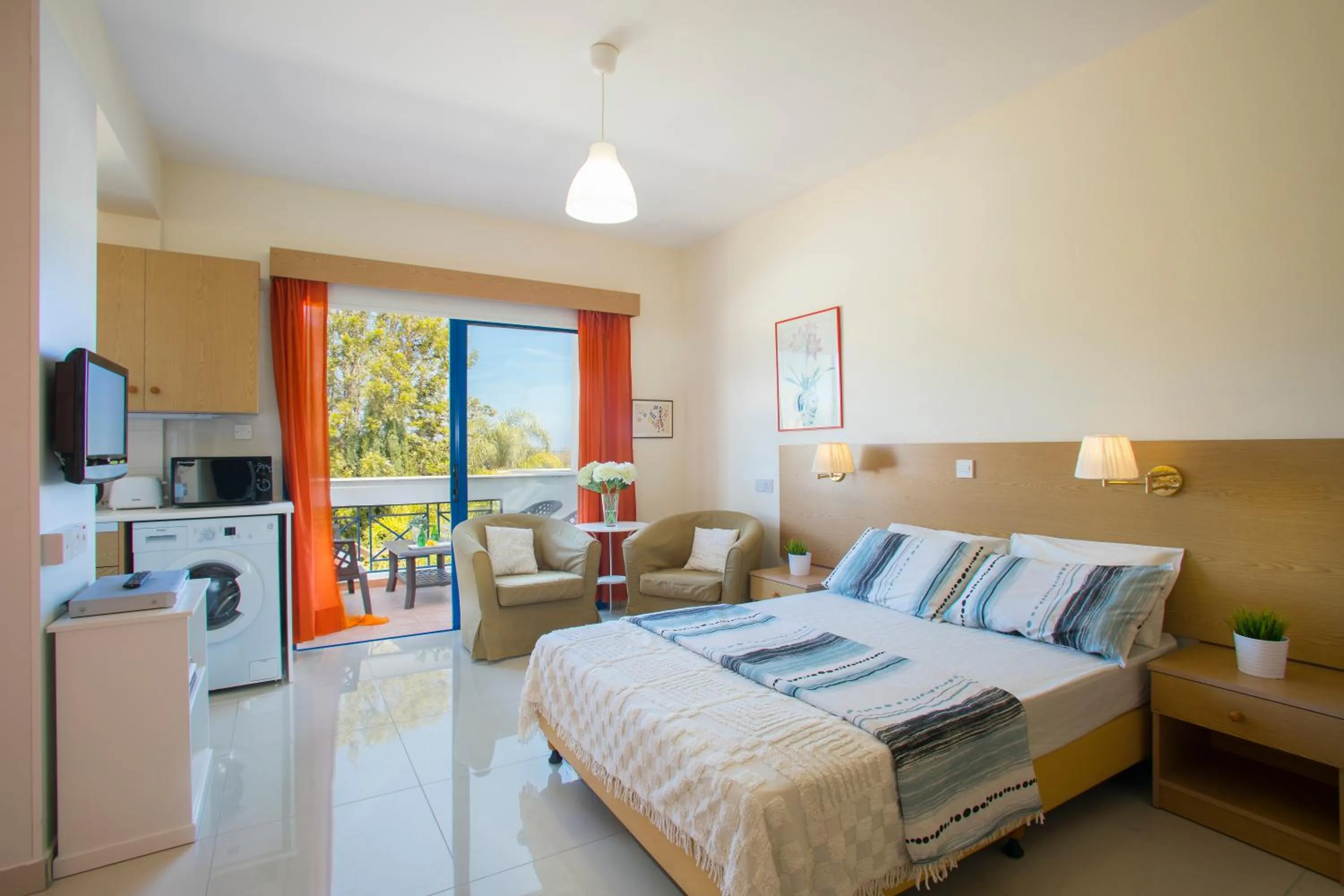 Bed in Flouressia Gardens