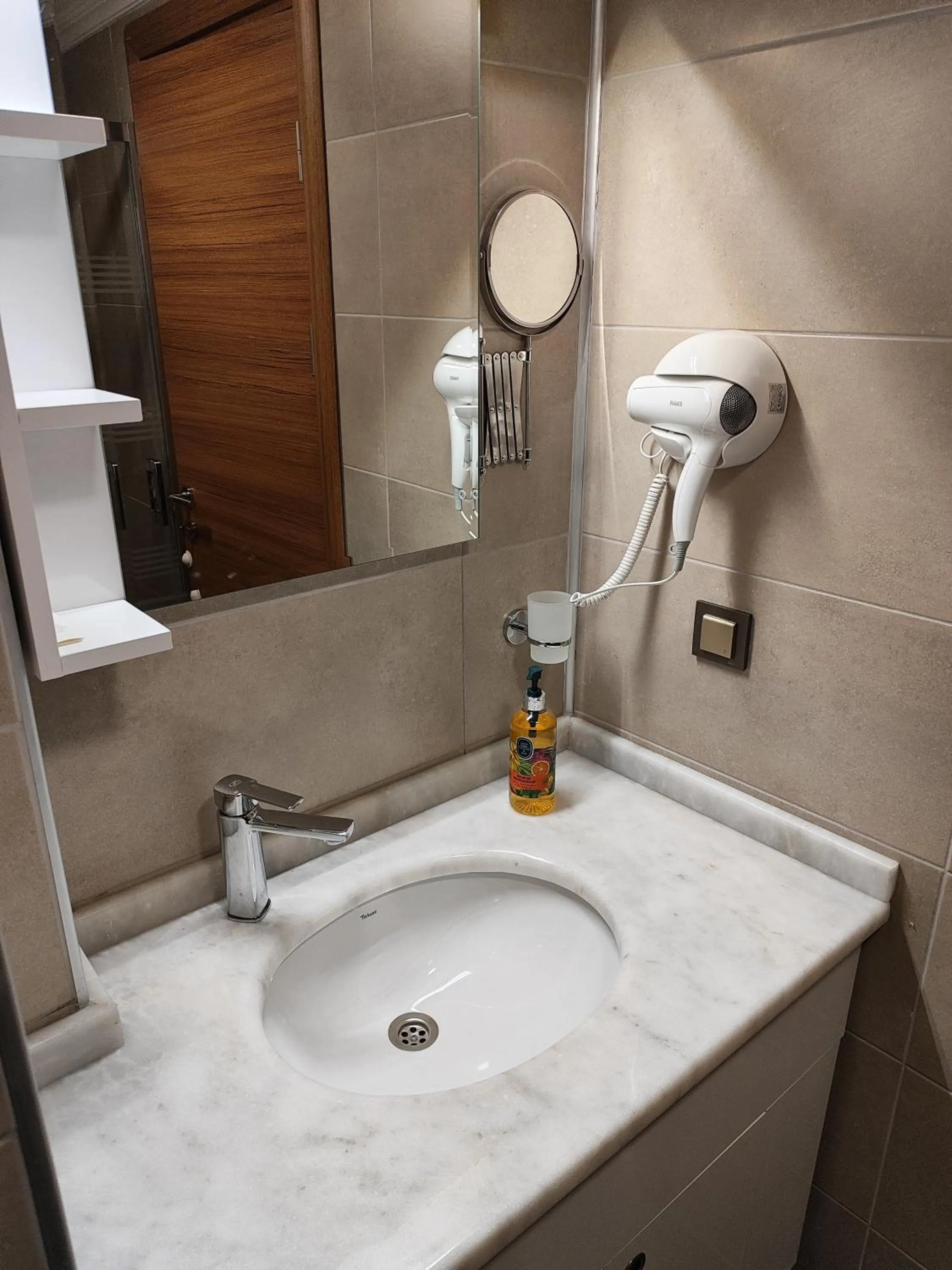 Bathroom in OBAHAN HOTEL-Special Class
