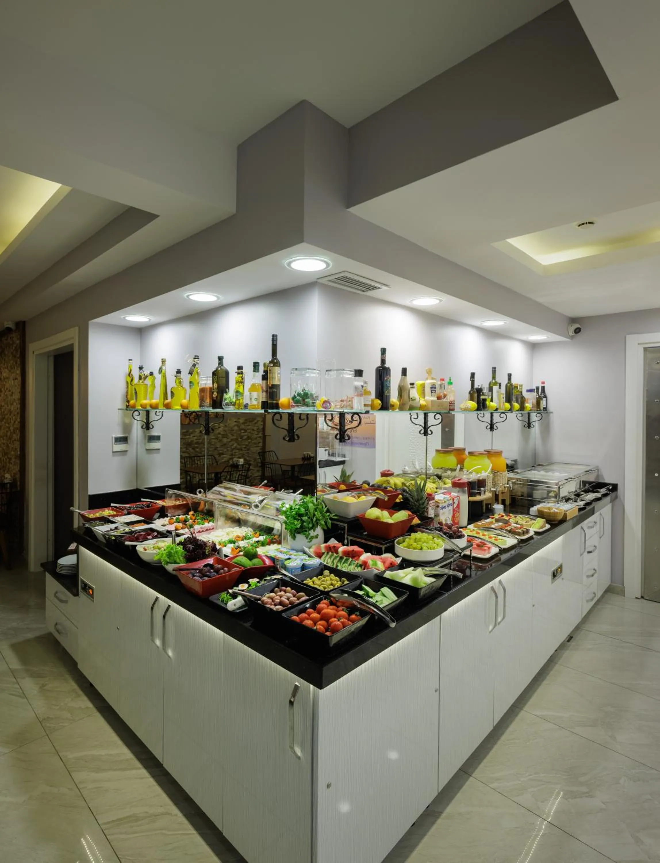 Coffee/tea facilities in OBAHAN HOTEL-Special Class