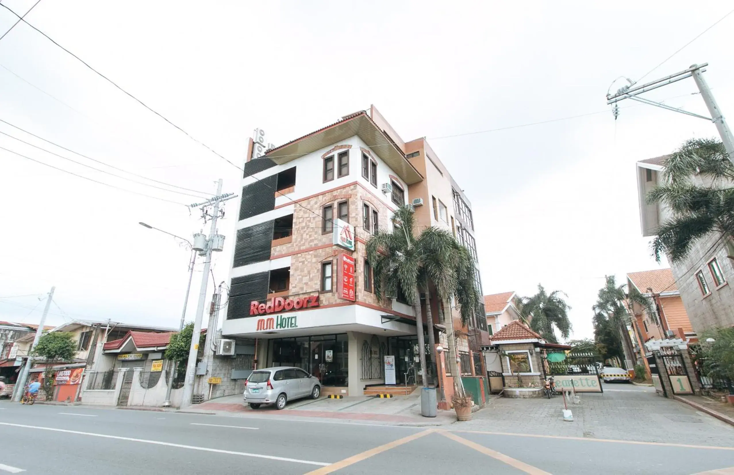 Property building in RedDoorz Plus at MM Hotel Las Pinas former RedDoorz Plus Near Bamboo Organ Property building in RedDoorz Plus at MM Hotel Las Pinas former RedDoorz Plus Near Bamboo Organ