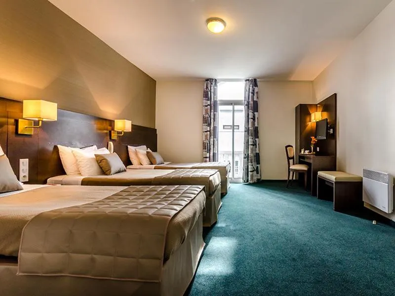 Hôtel Croix des Bretons - Lourdes Pyrénées