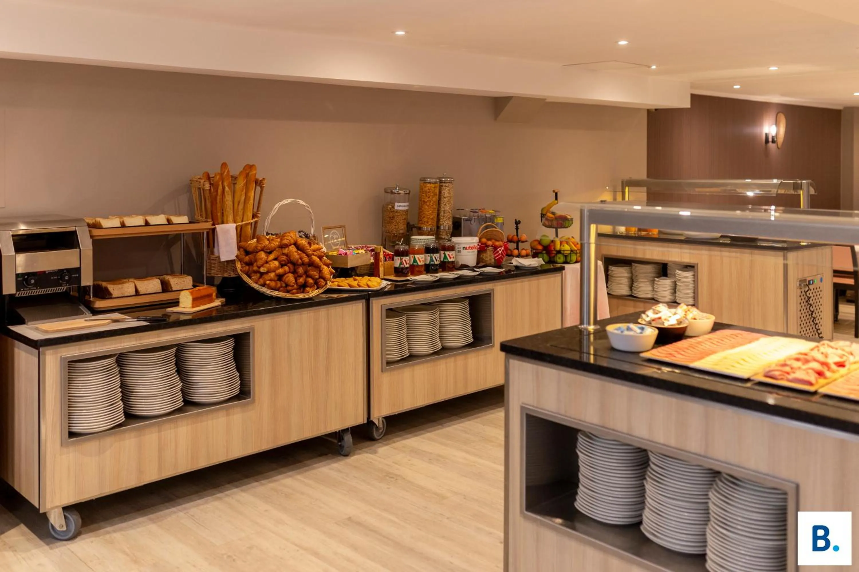 Food and drinks in Hôtel Croix des Bretons - Lourdes Pyrénées