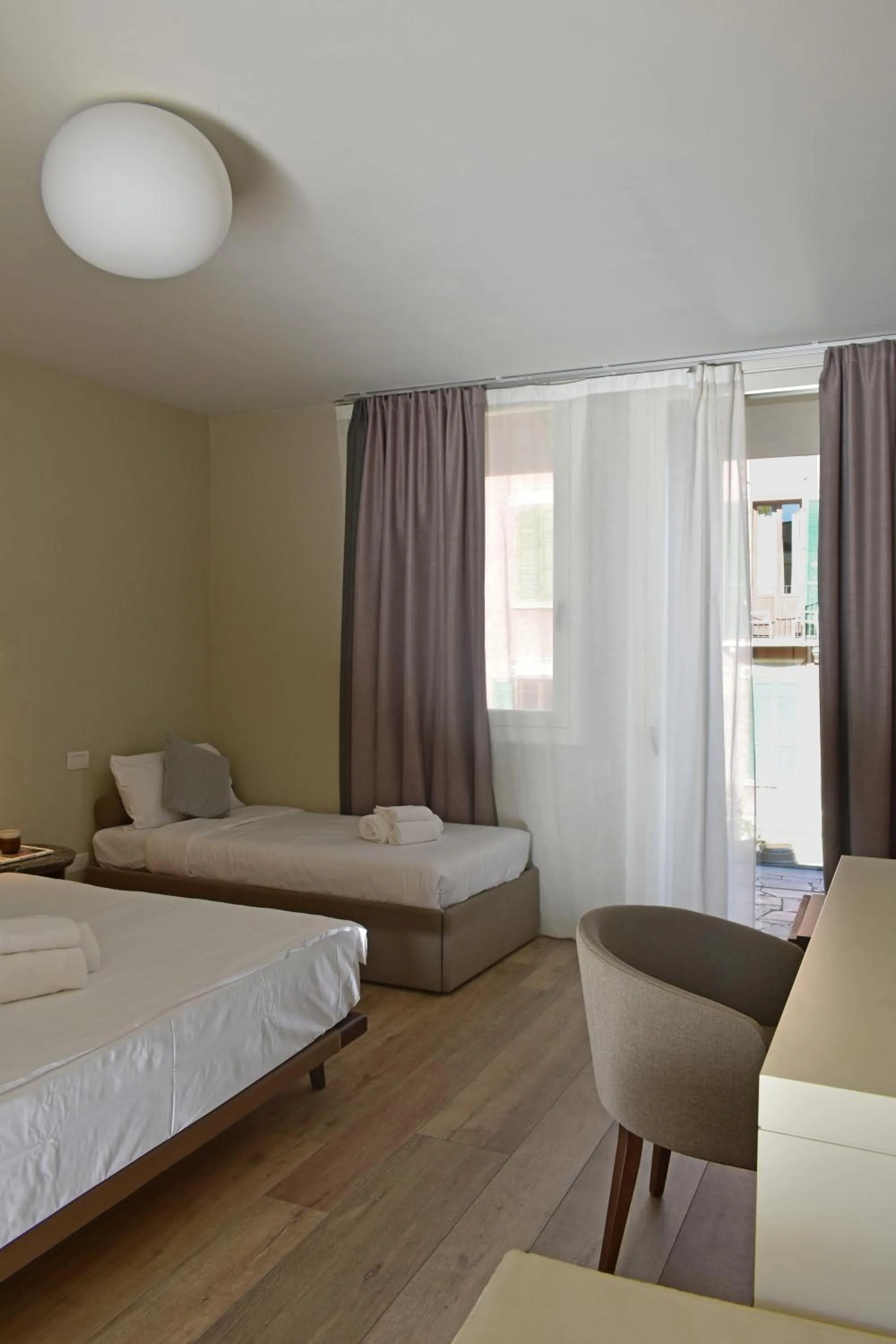 Bed in Villa Pioppi Hotel