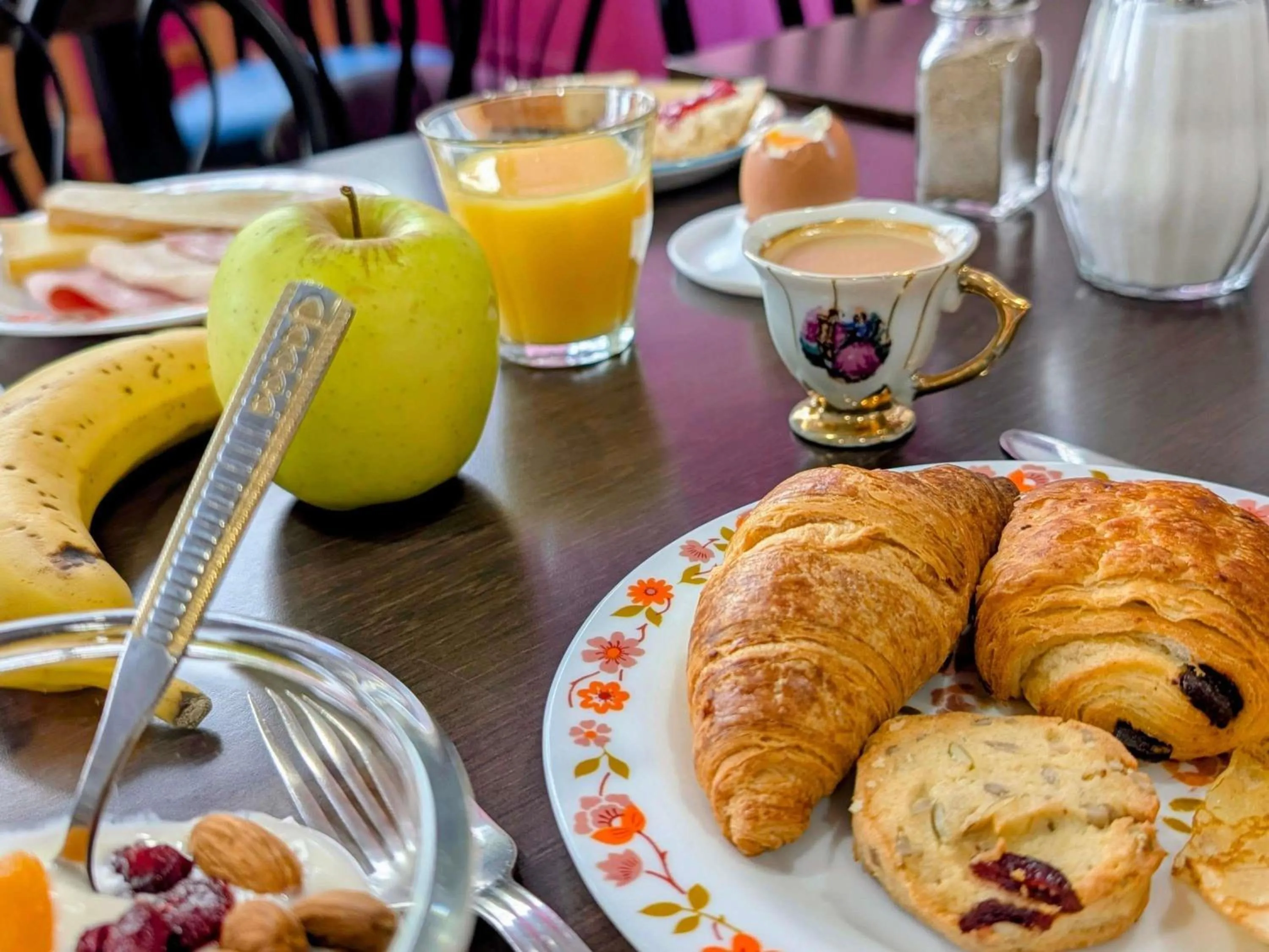 Property building in greet hotel Grenoble Centre Gare