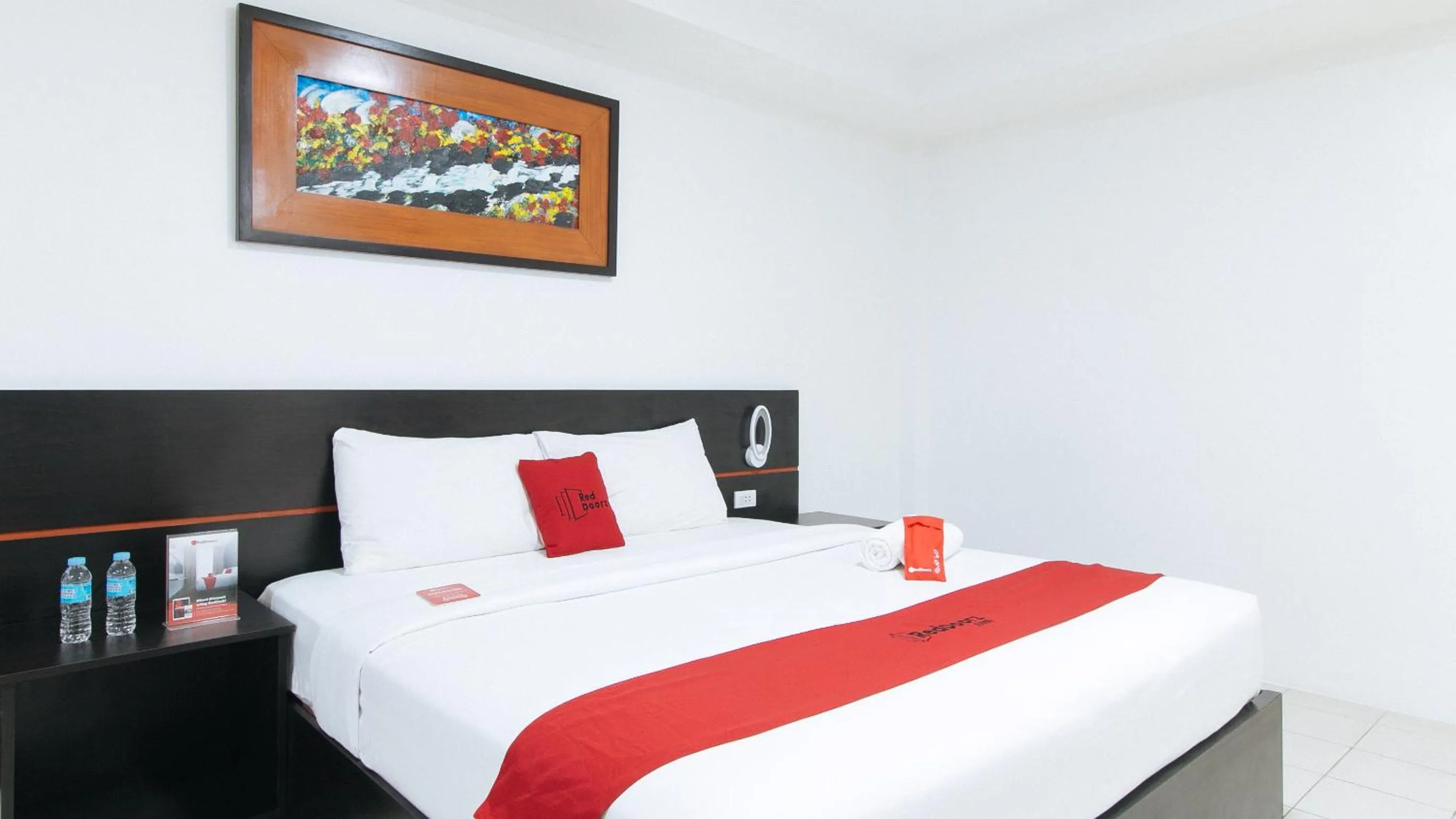 Bedroom, Bed in RedDoorz Plus at Evangelista Street Makati