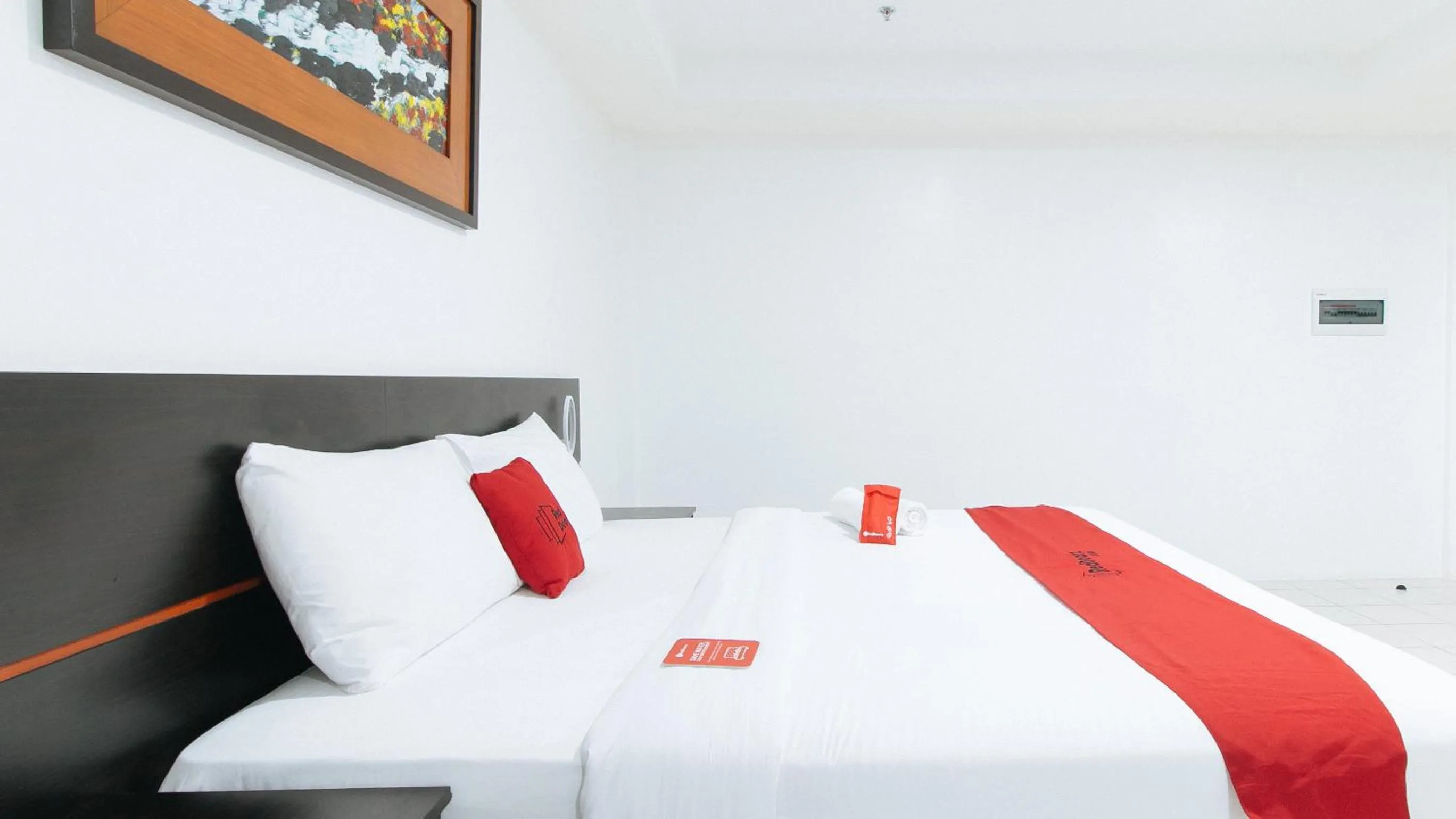 Bedroom, Bed in RedDoorz Plus at Evangelista Street Makati