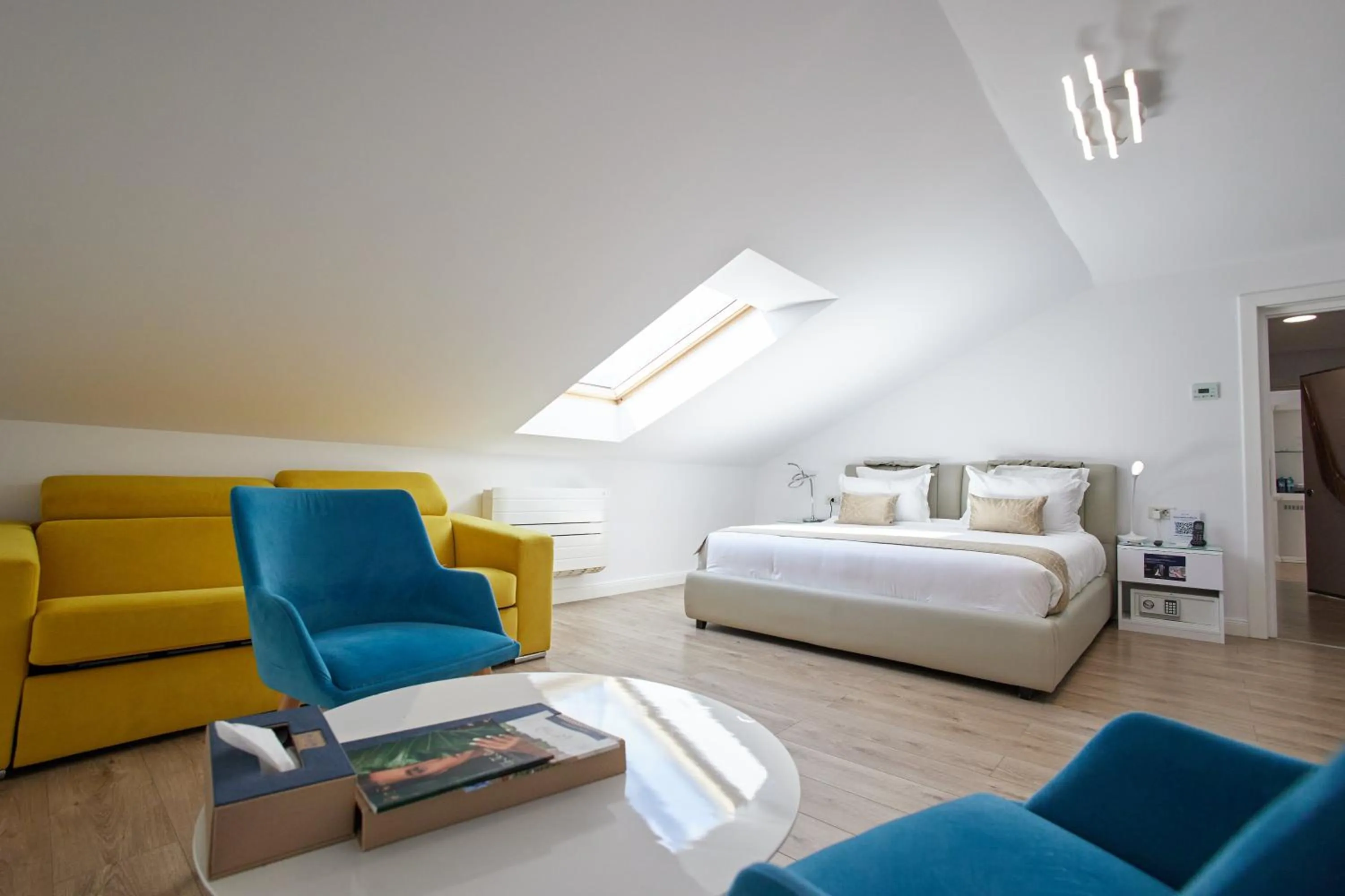 Seating area, Bed in Lebada Luxury Resort & Spa