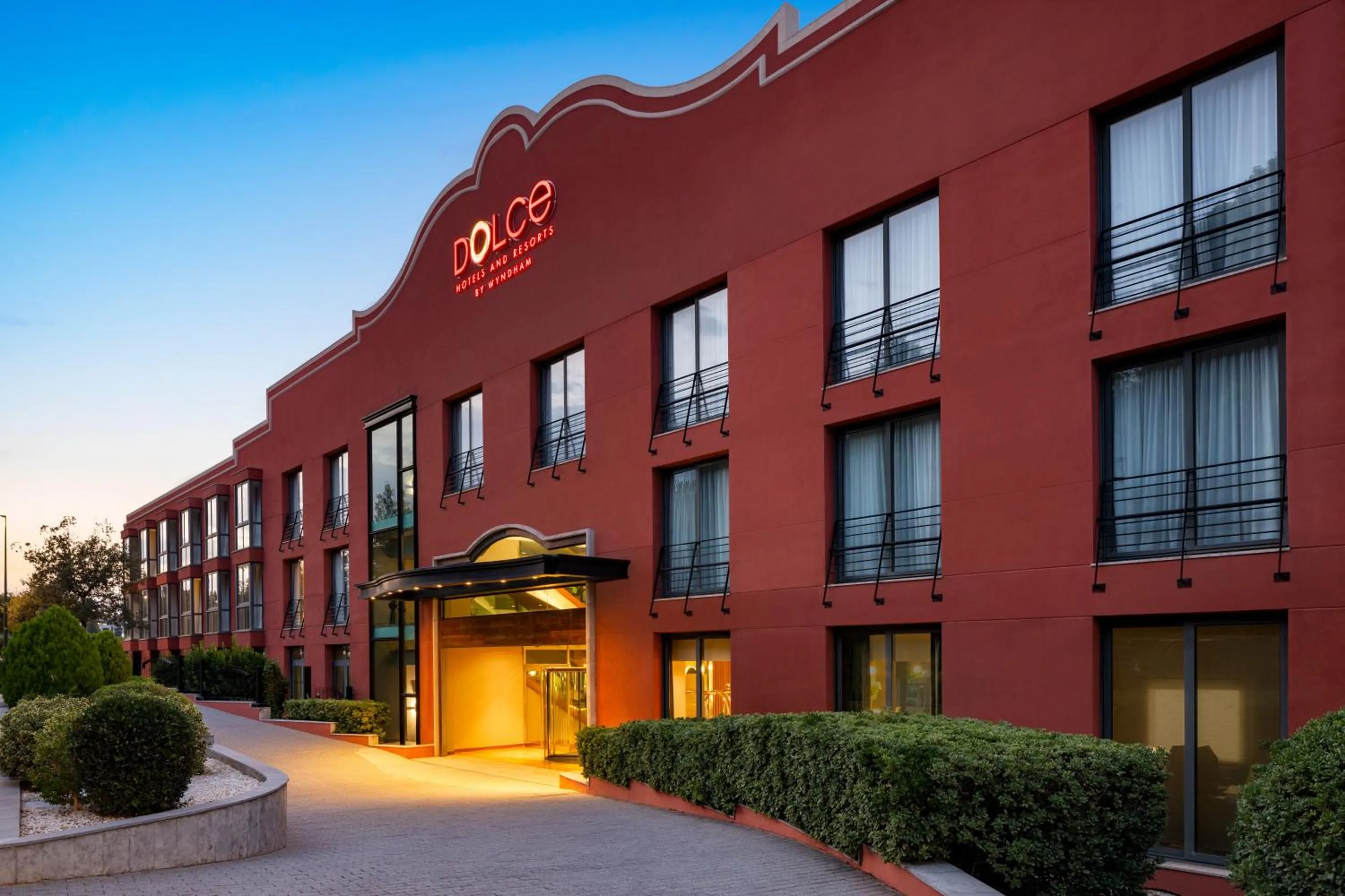 Facade/entrance in Dolce by Wyndham Barcelona Resort