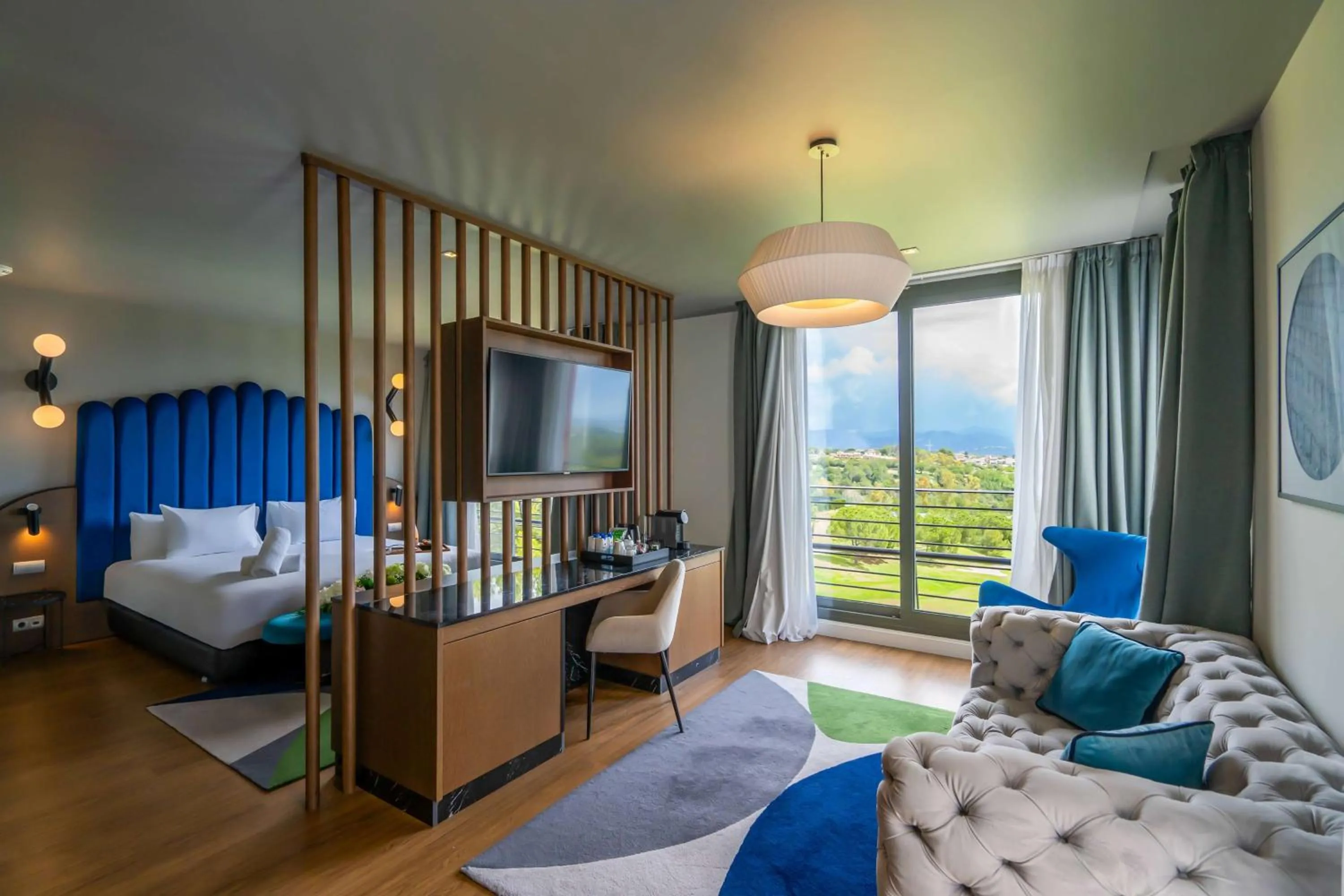 Photo of the whole room, Bed in Dolce by Wyndham Barcelona Resort