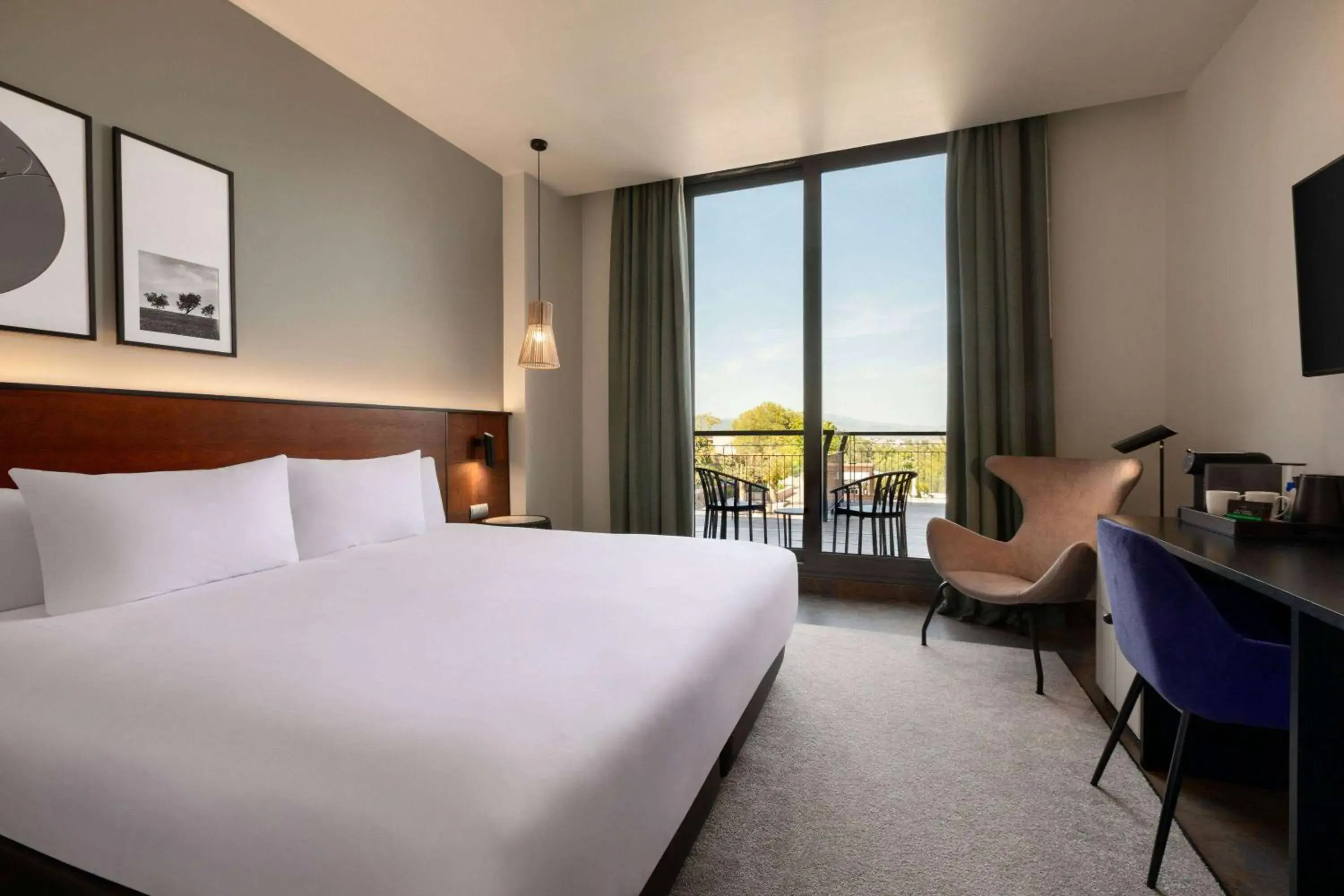 Double Pool View Terrace King Room in Dolce by Wyndham Barcelona Resort Double Pool View Terrace King Room in Dolce by Wyndham Barcelona Resort
