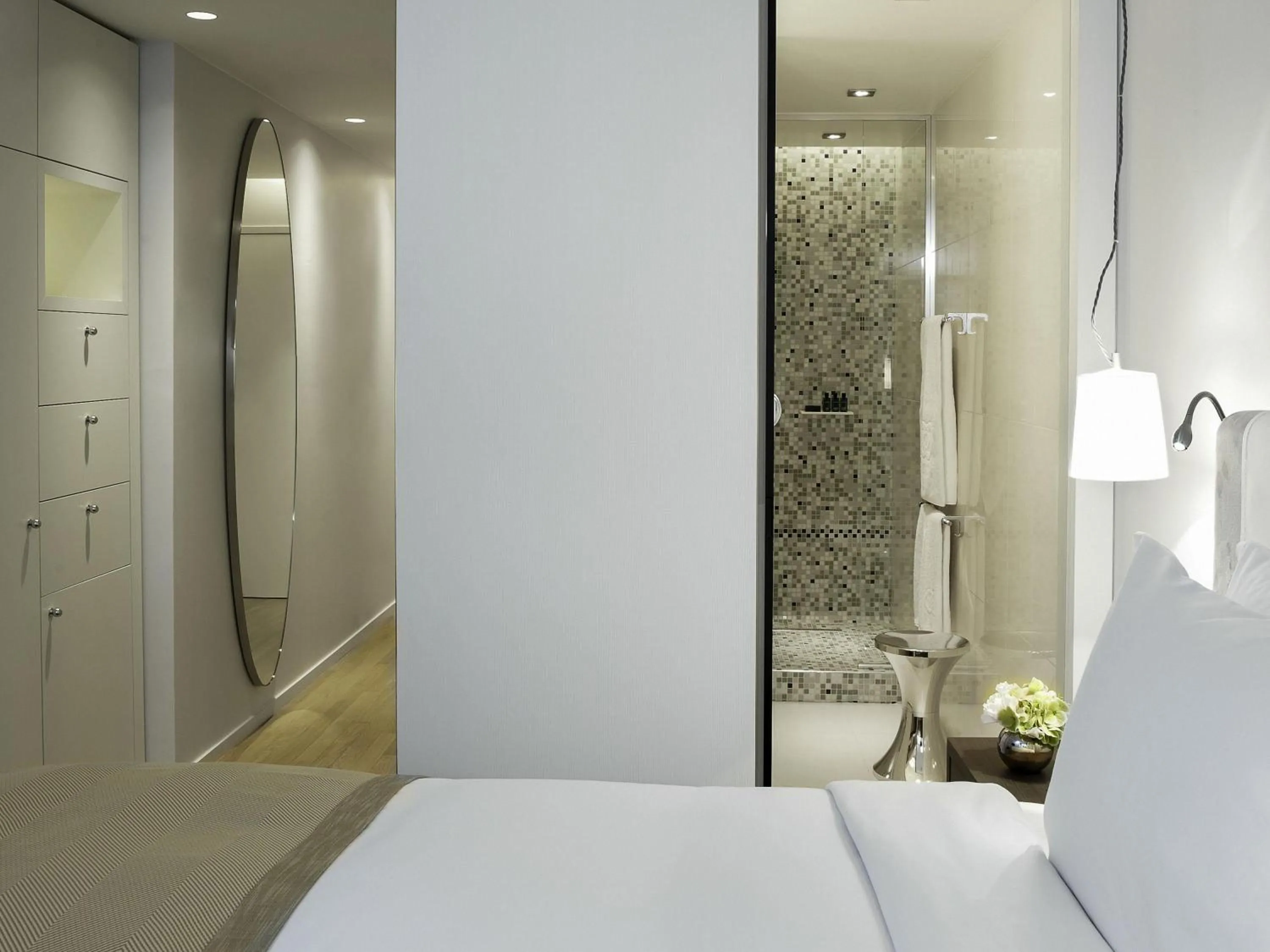 Bedroom, Bed in Sofitel Paris Arc De Triomphe