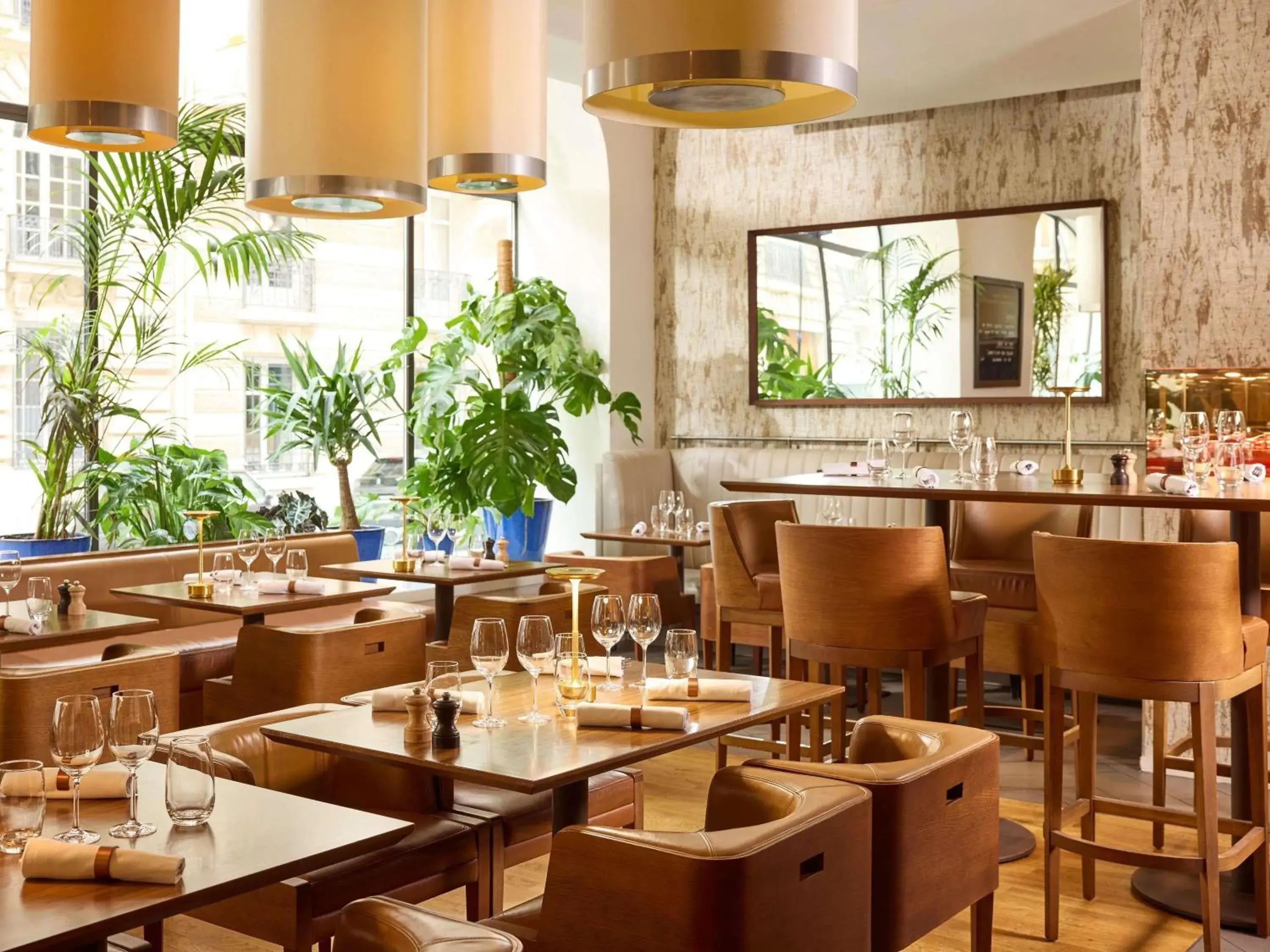 Restaurant/places to eat in Sofitel Paris Arc De Triomphe Restaurant/places to eat in Sofitel Paris Arc De Triomphe