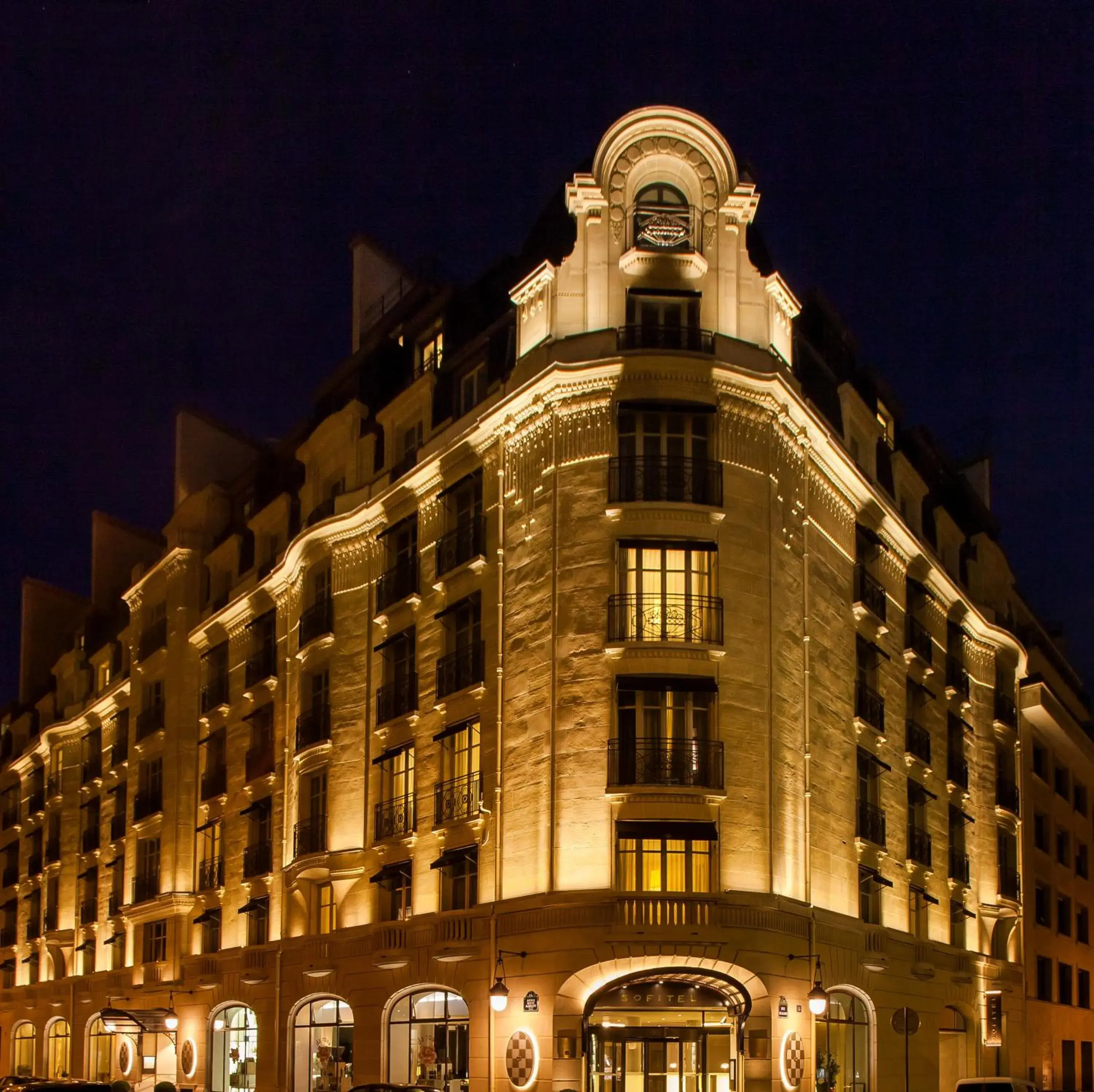 Property building in Sofitel Paris Arc De Triomphe Property building in Sofitel Paris Arc De Triomphe