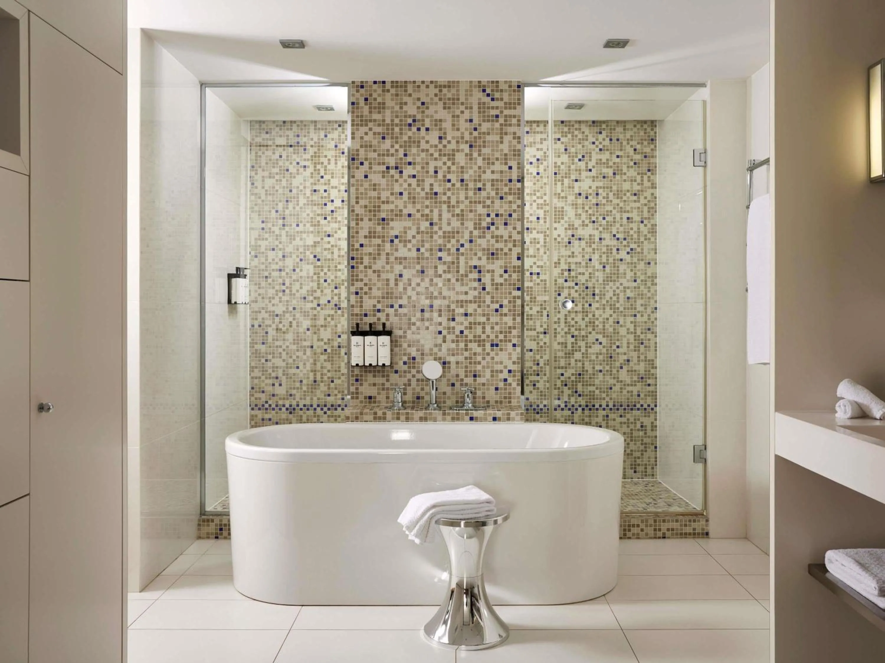 Bedroom in Sofitel Paris Arc De Triomphe