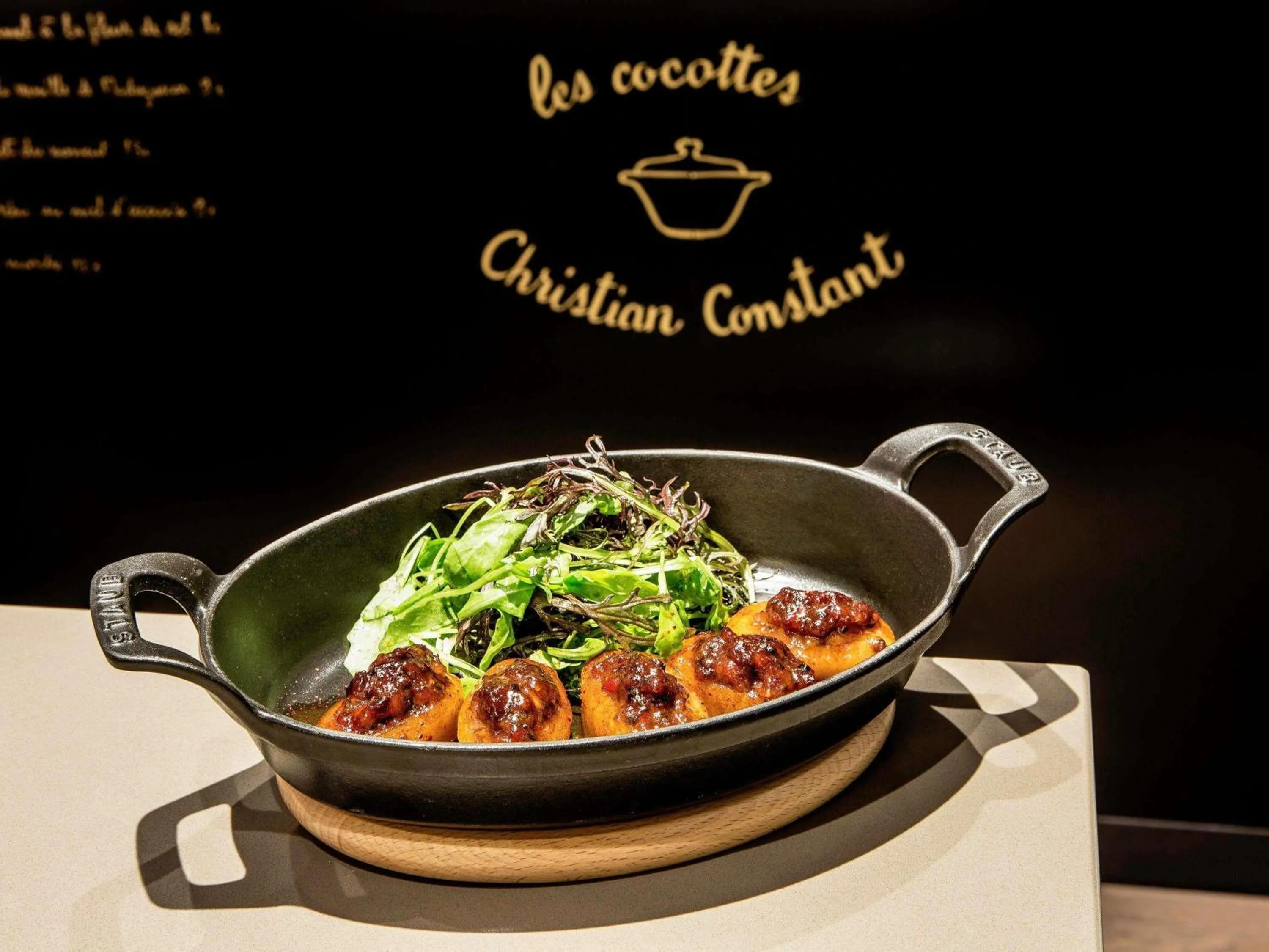 Restaurant/places to eat in Sofitel Paris Arc De Triomphe