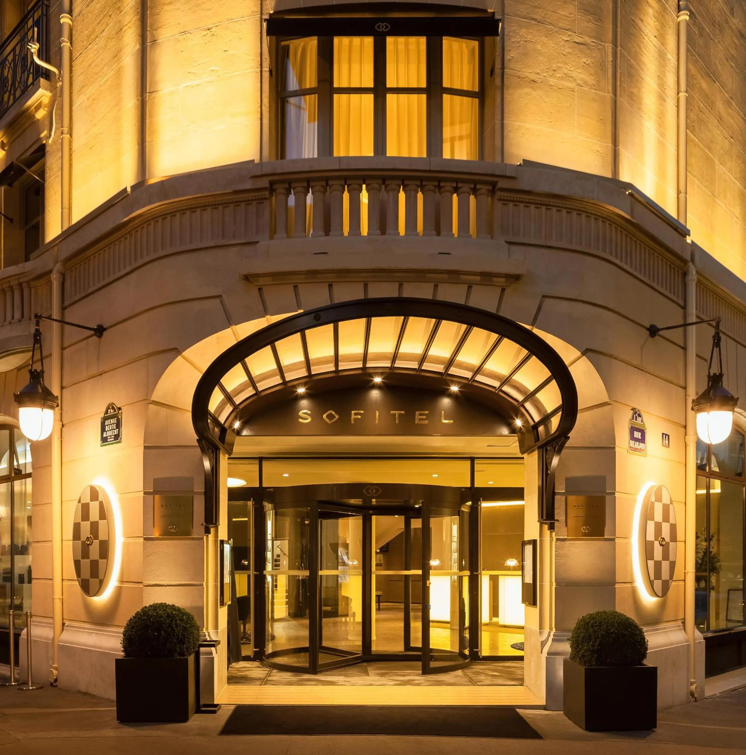 Facade/entrance in Sofitel Paris Arc De Triomphe