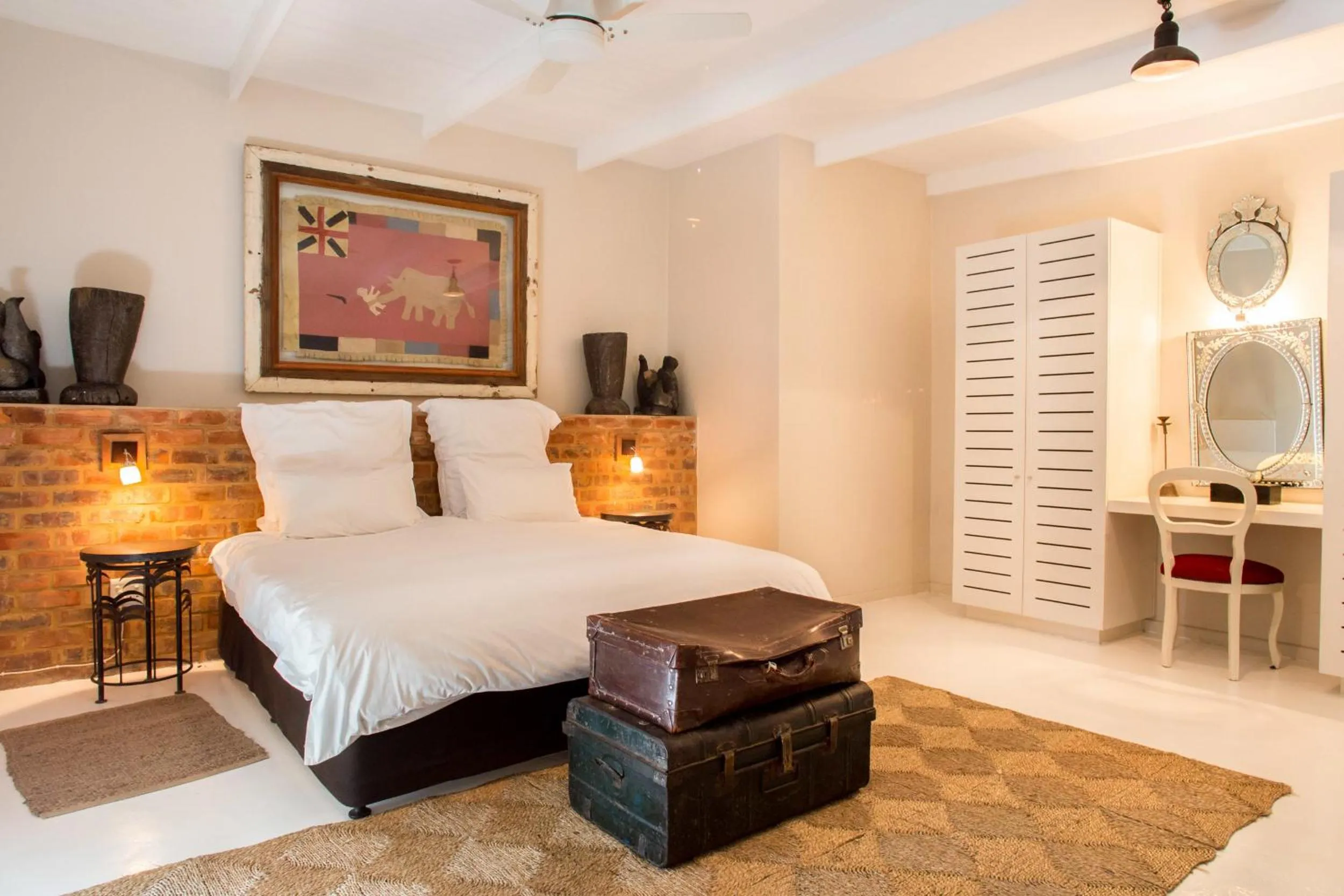 Bedroom, Bed in Emily Moon River Lodge