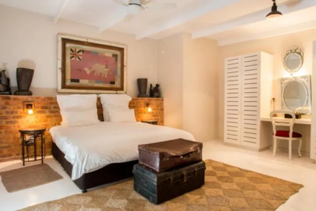 Bed in Emily Moon River Lodge