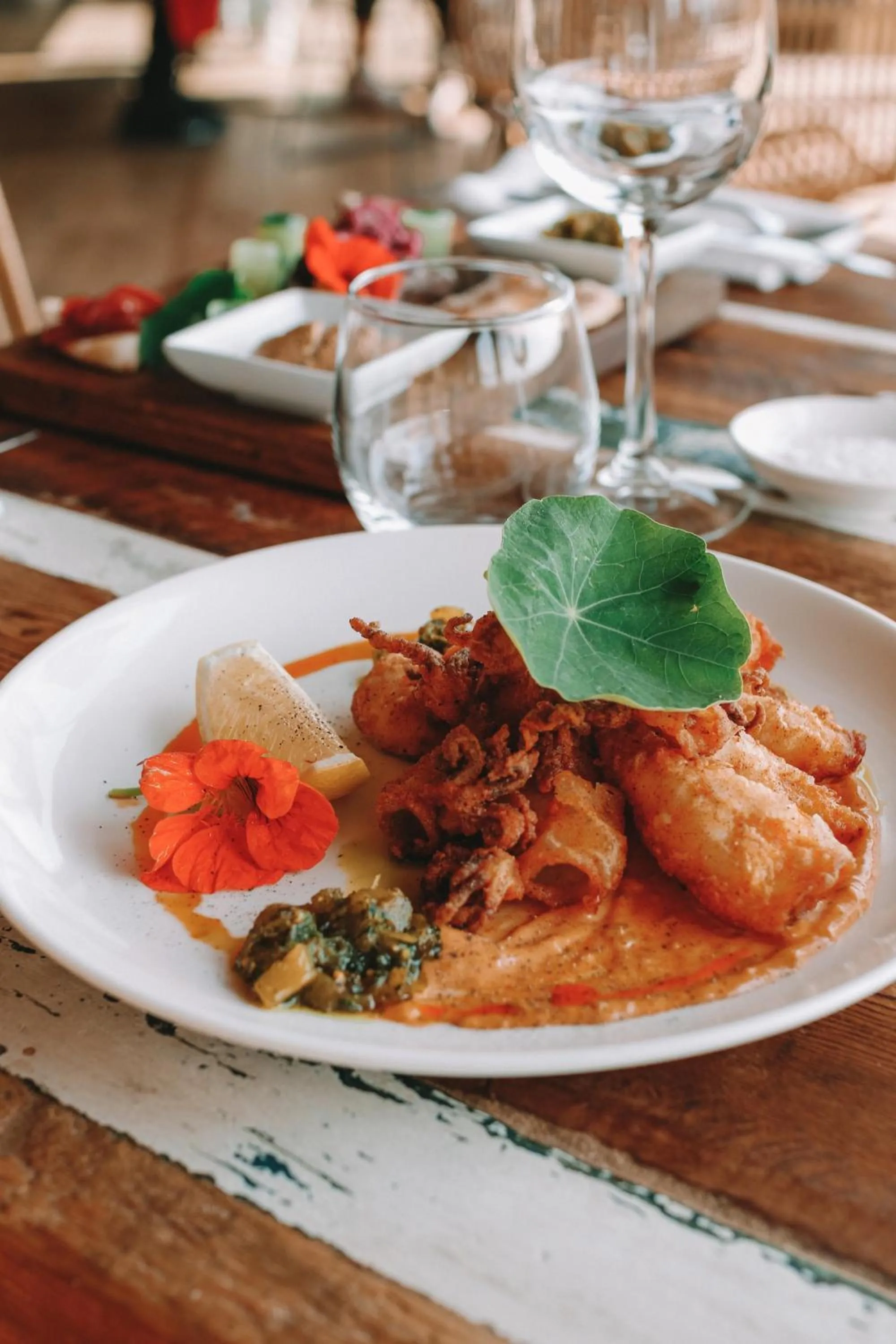 Food and drinks in Emily Moon River Lodge