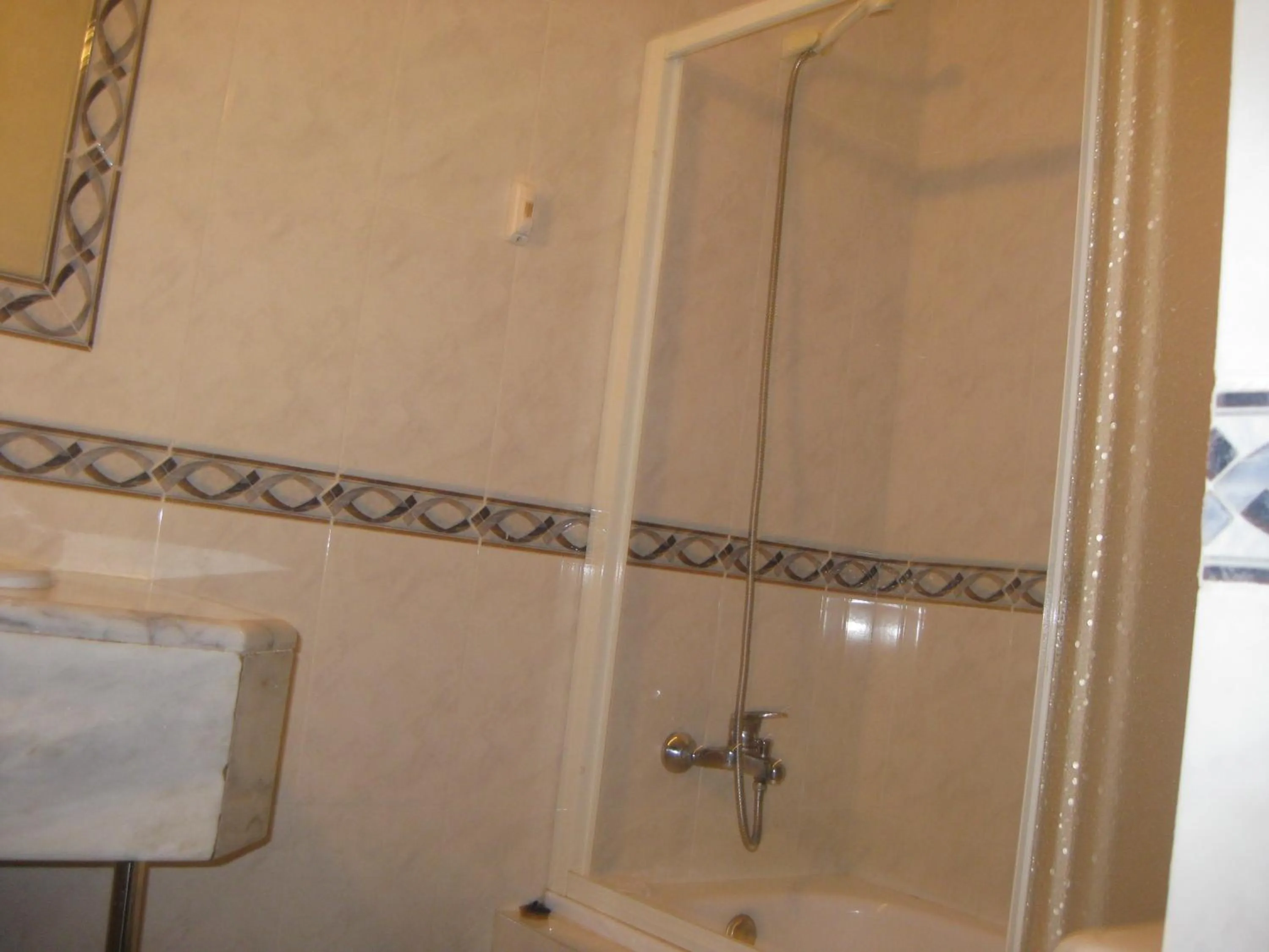 Toilet in Hotel Minho Belo