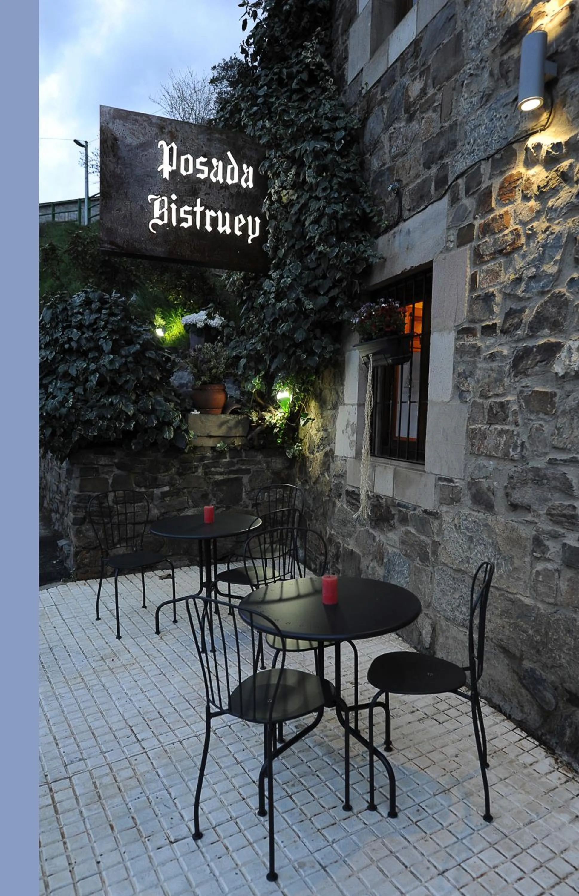 Facade/entrance in Posada Rural Bistruey