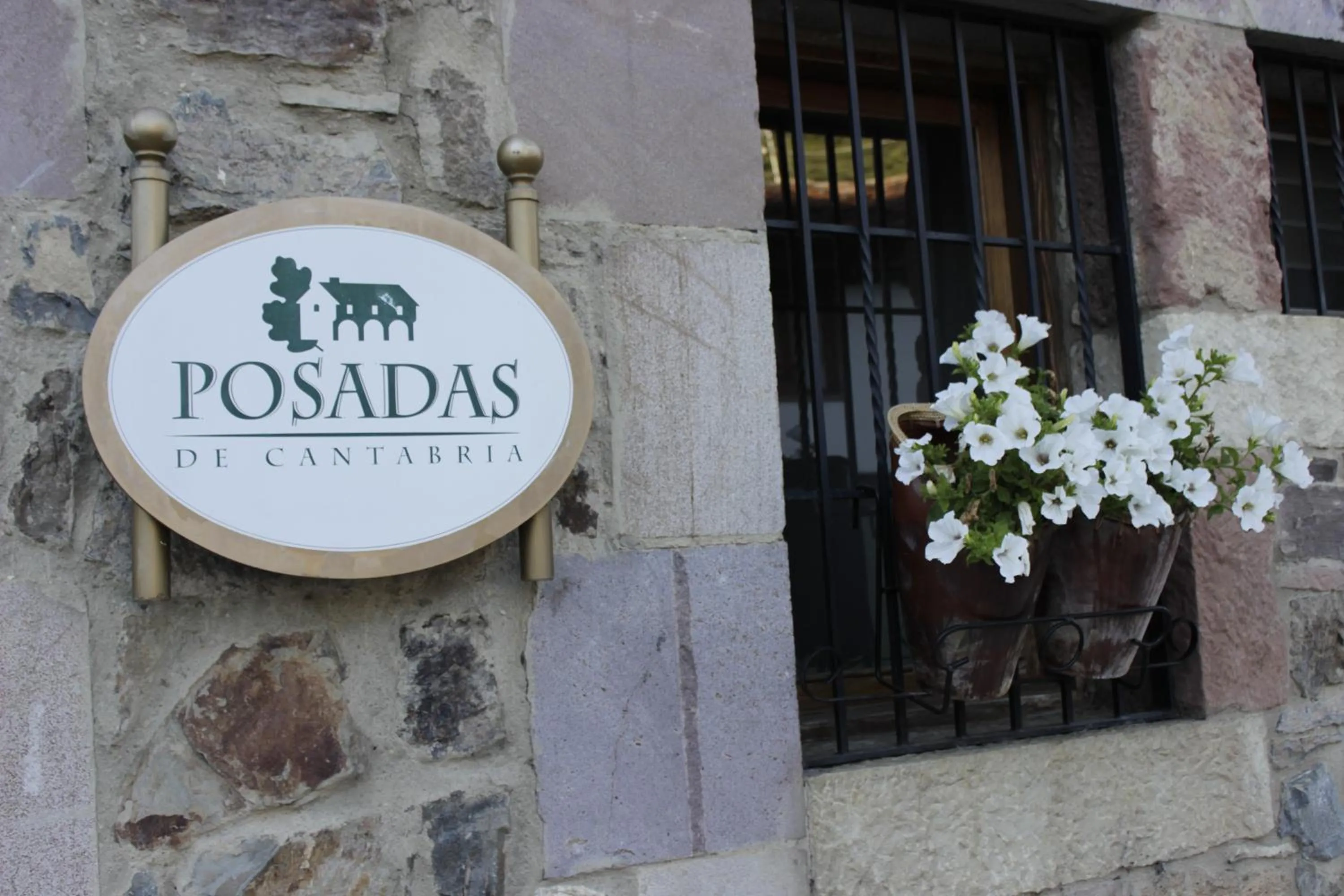 Facade/entrance in Posada Rural Bistruey