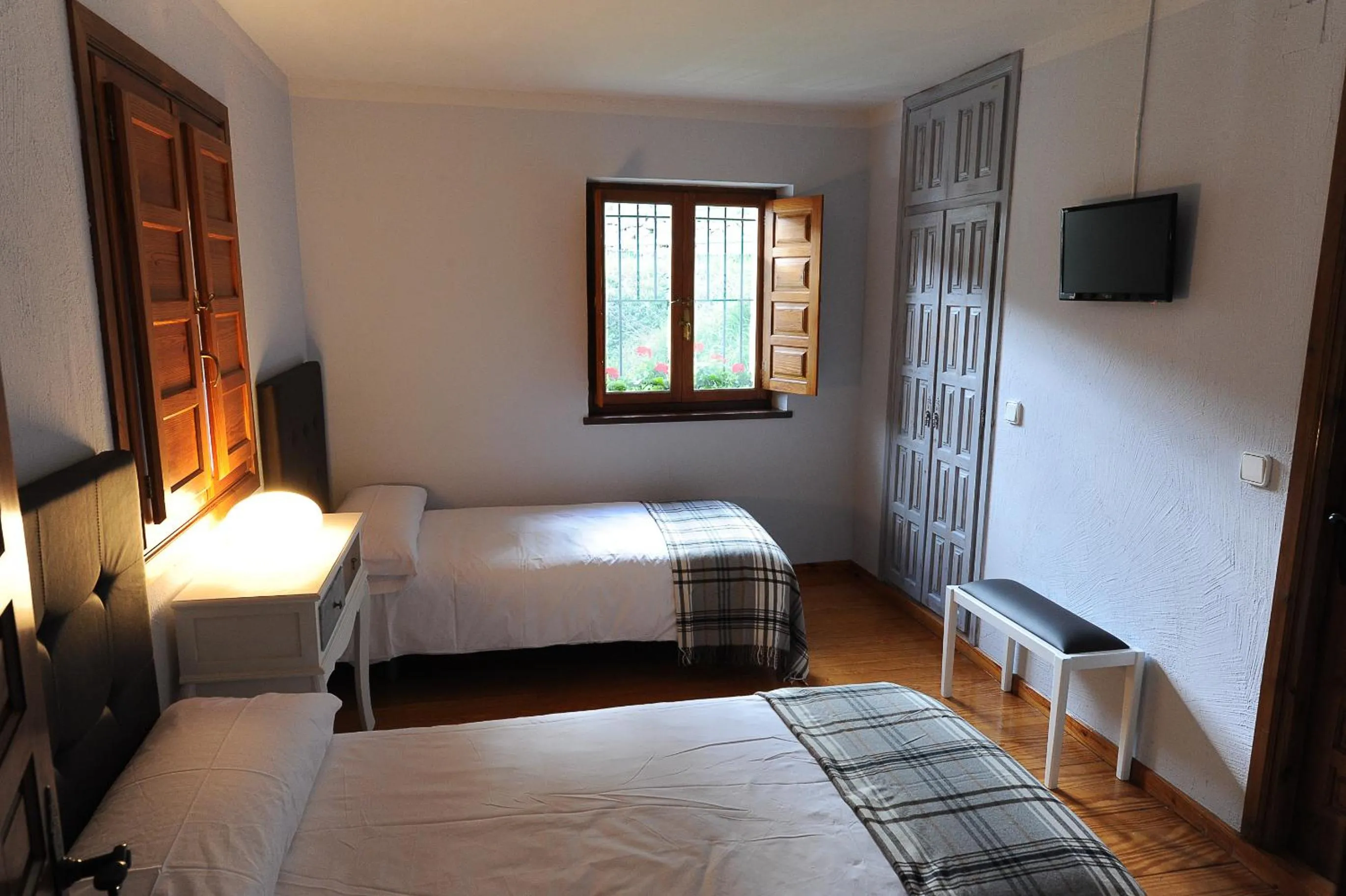 Photo of the whole room, Bed in Posada Rural Bistruey