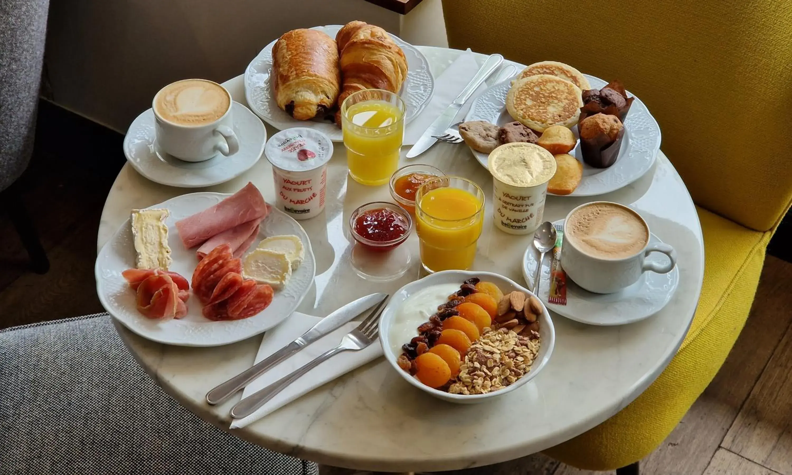 Breakfast in Hotel André Latin Breakfast in Hotel André Latin