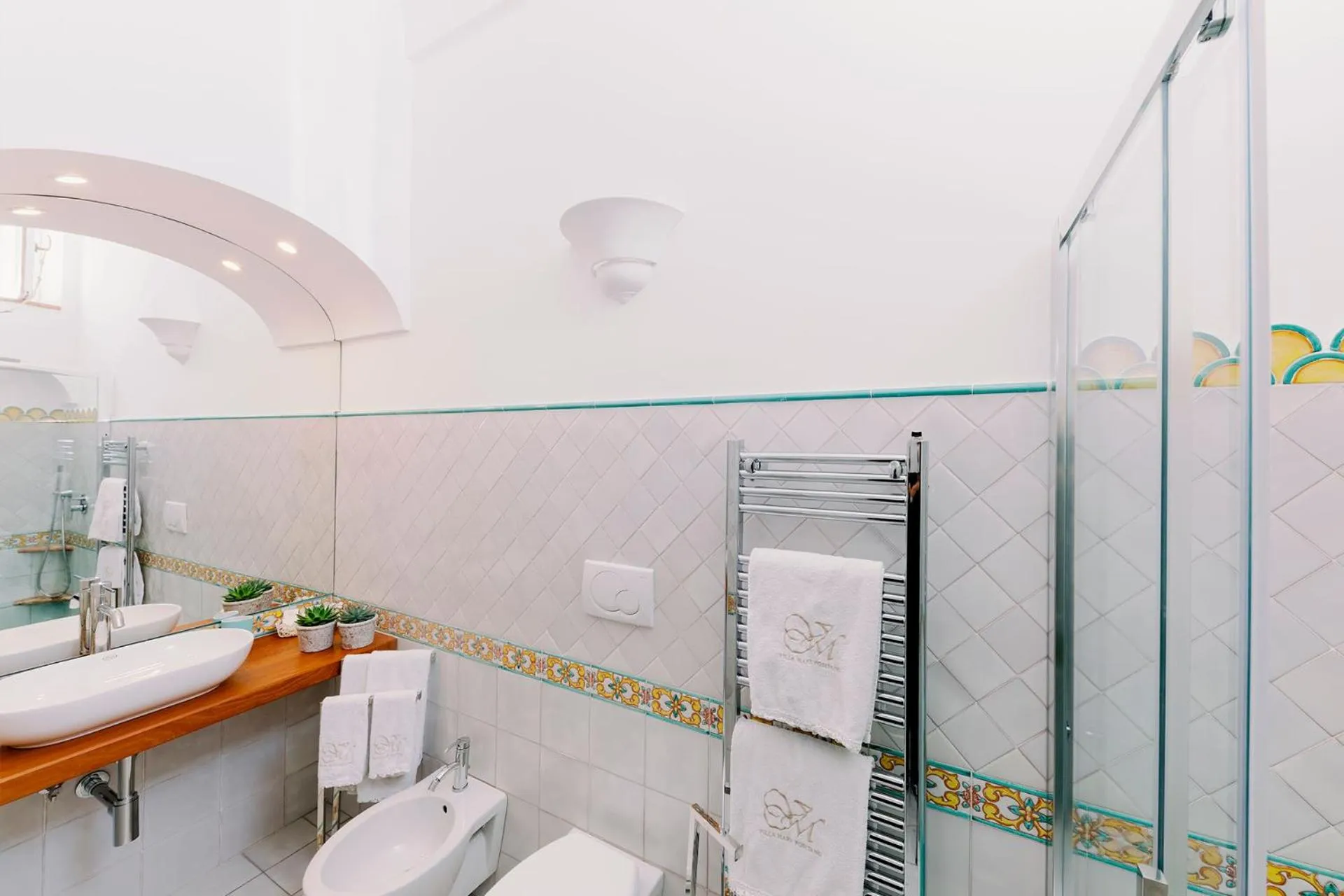 Shower in Villa Mary Suites