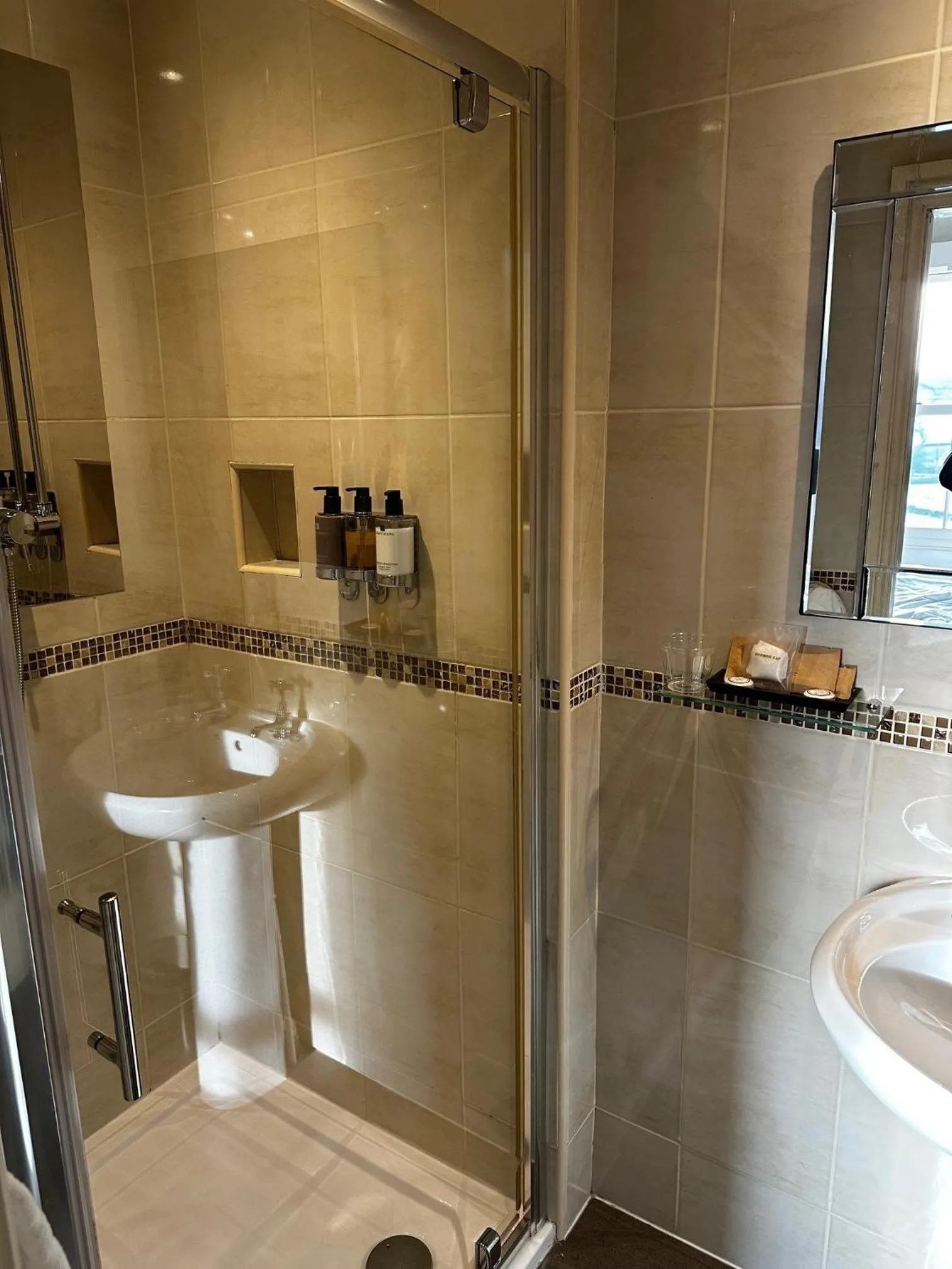 Bathroom in New Inn Appletreewick